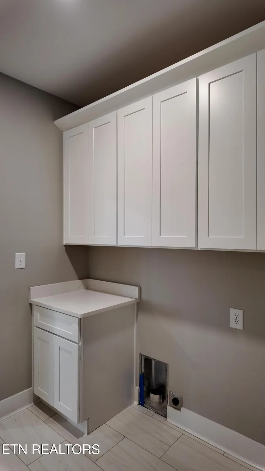 Property Slideshow image 33 of 42 | 301 seminole shrs, Loudon, TN, 37774