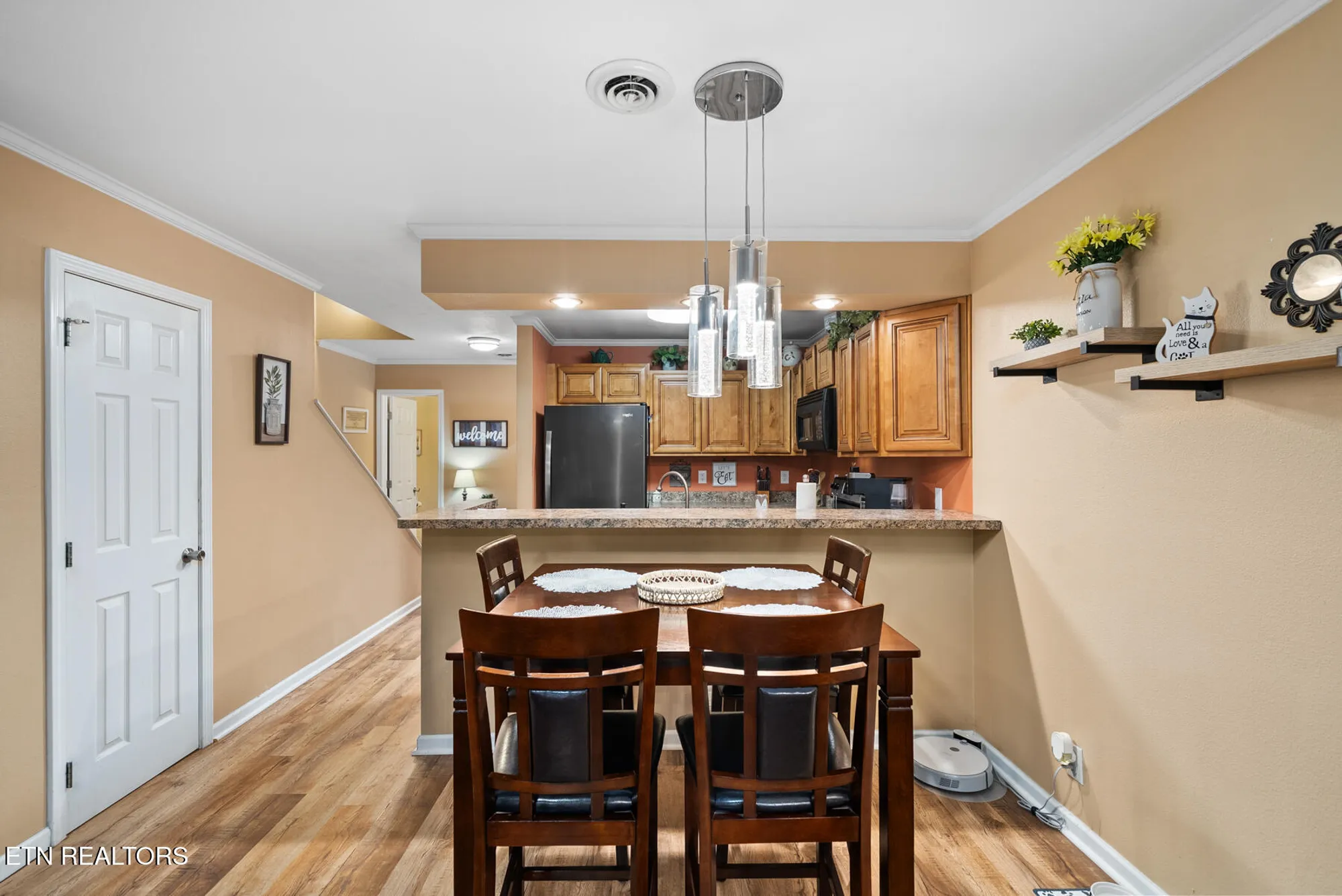 Property Slideshow image 10 of 47 | 65 lakeshore ter unit 21, Crossville, TN, 38558