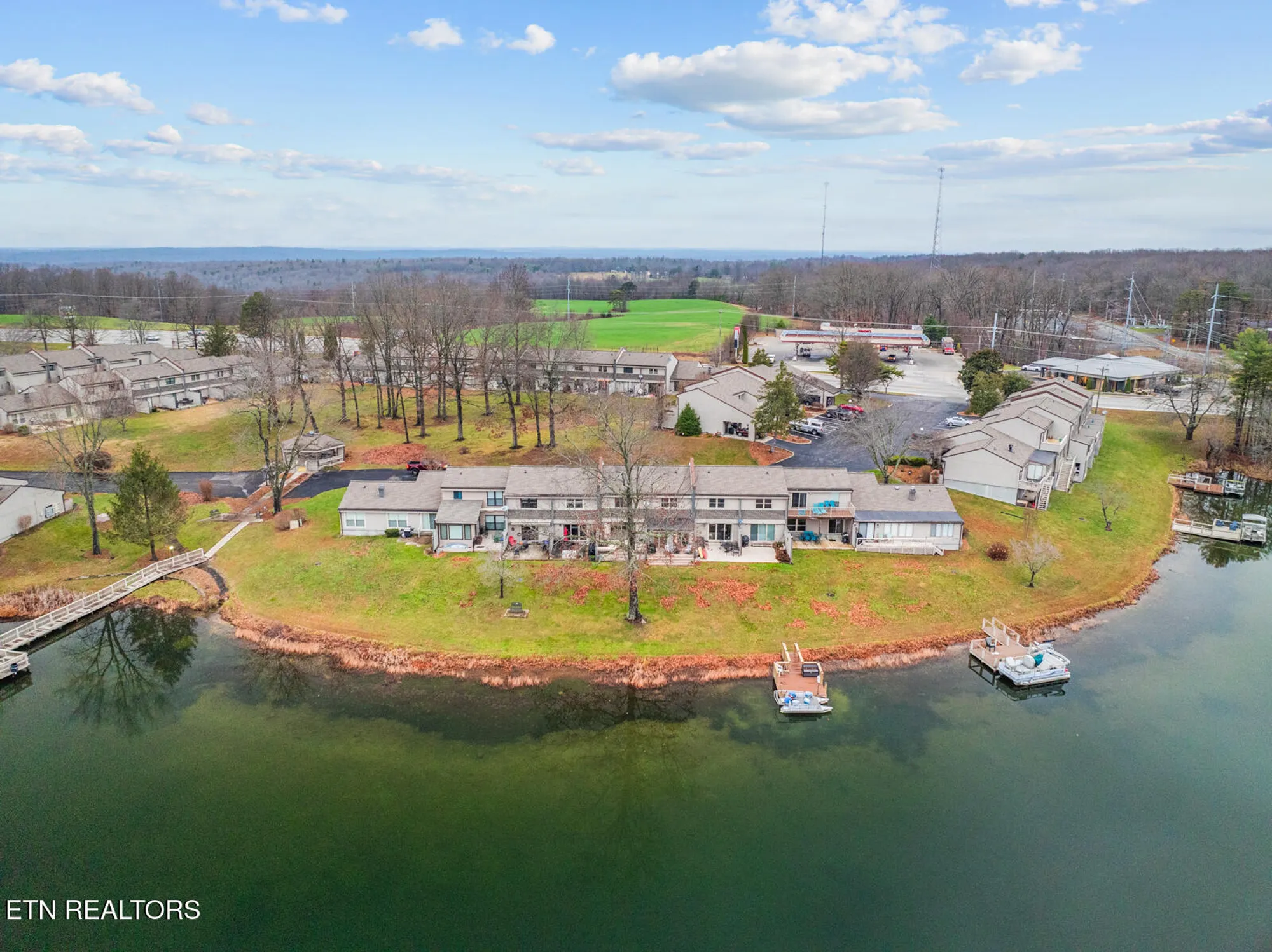 Property Slideshow image 38 of 47 | 65 lakeshore ter unit 21, Crossville, TN, 38558