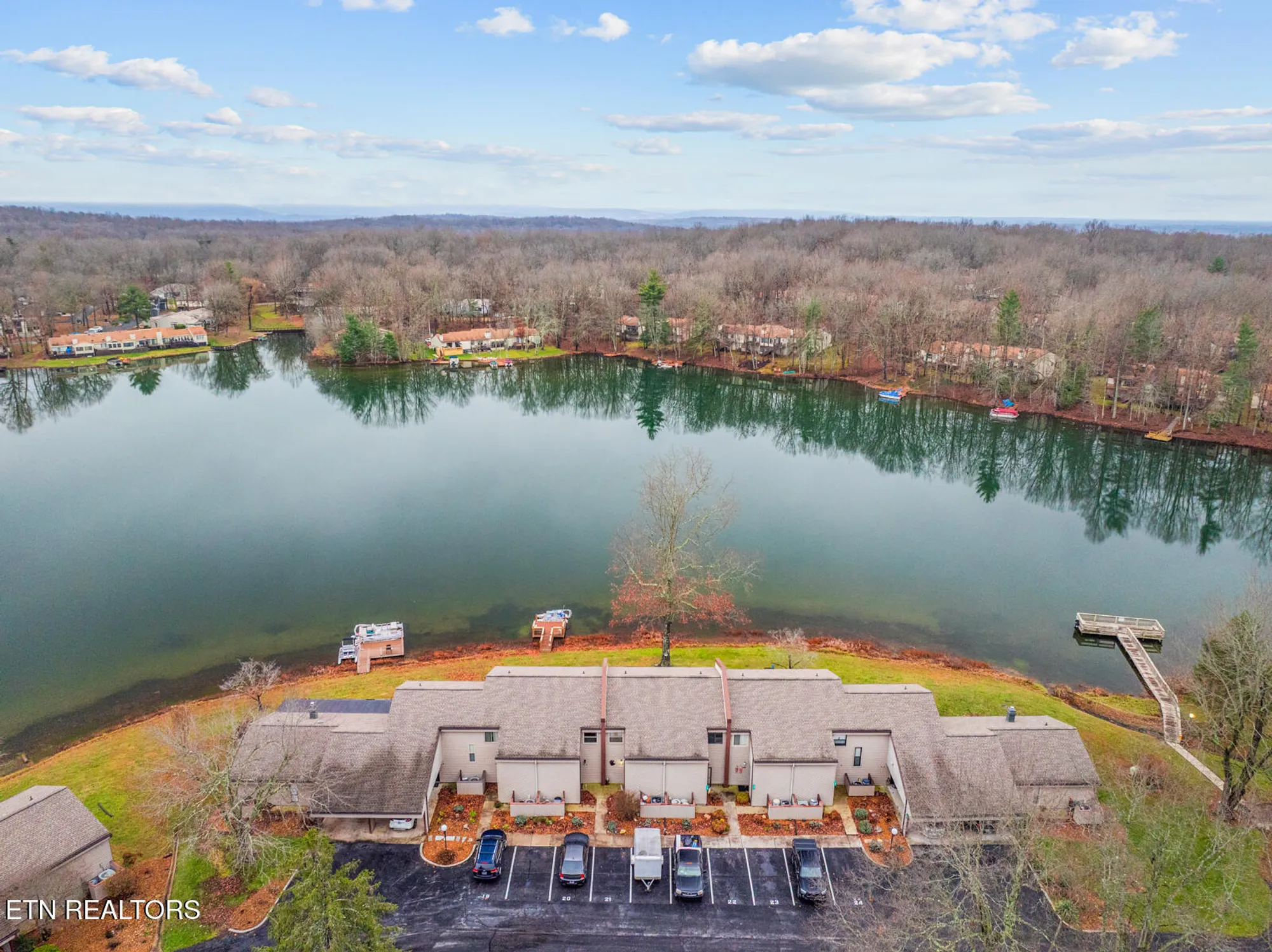 Property Slideshow image 3 of 47 | 65 lakeshore ter unit 21, Crossville, TN, 38558