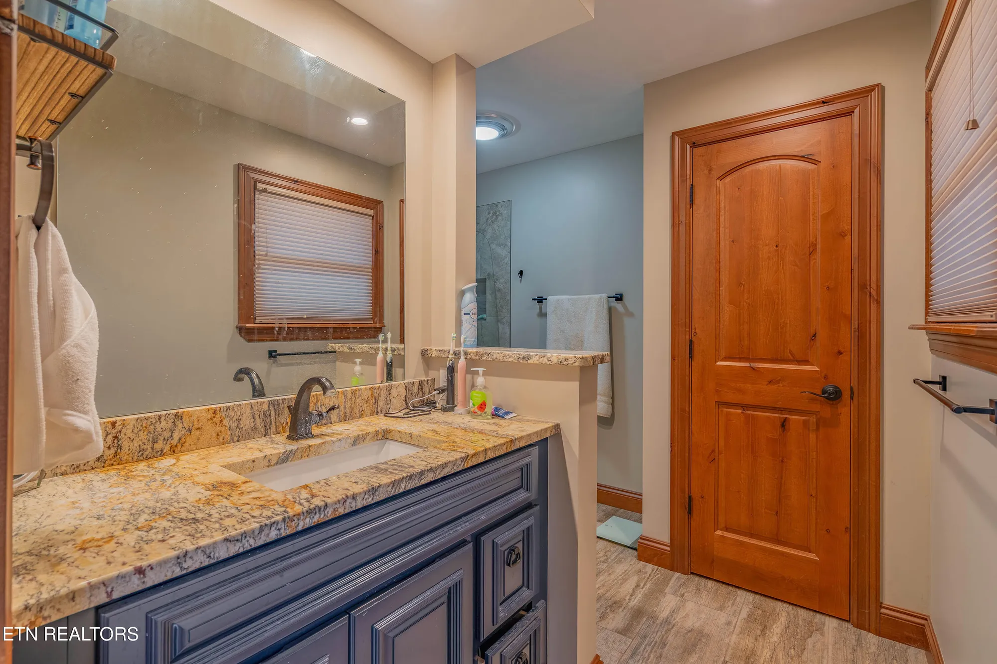 Property Slideshow image 10 of 54 | 166 canterbury dr, Crossville, TN, 38558