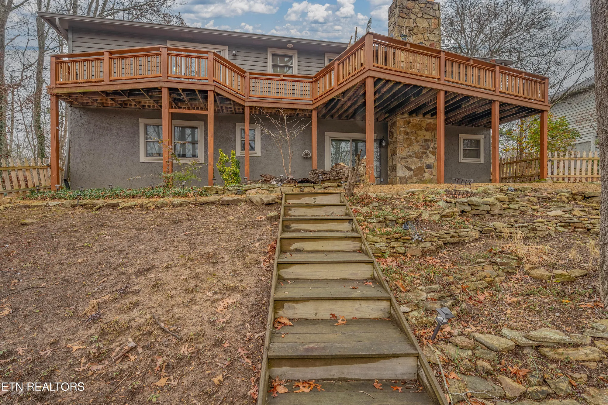 Property Slideshow image 4 of 54 | 166 canterbury dr, Crossville, TN, 38558