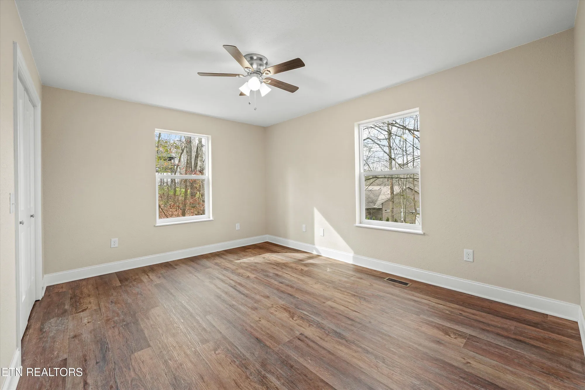 Property Slideshow image 28 of 40 | 140 tuhdegwa way, Loudon, TN, 37774