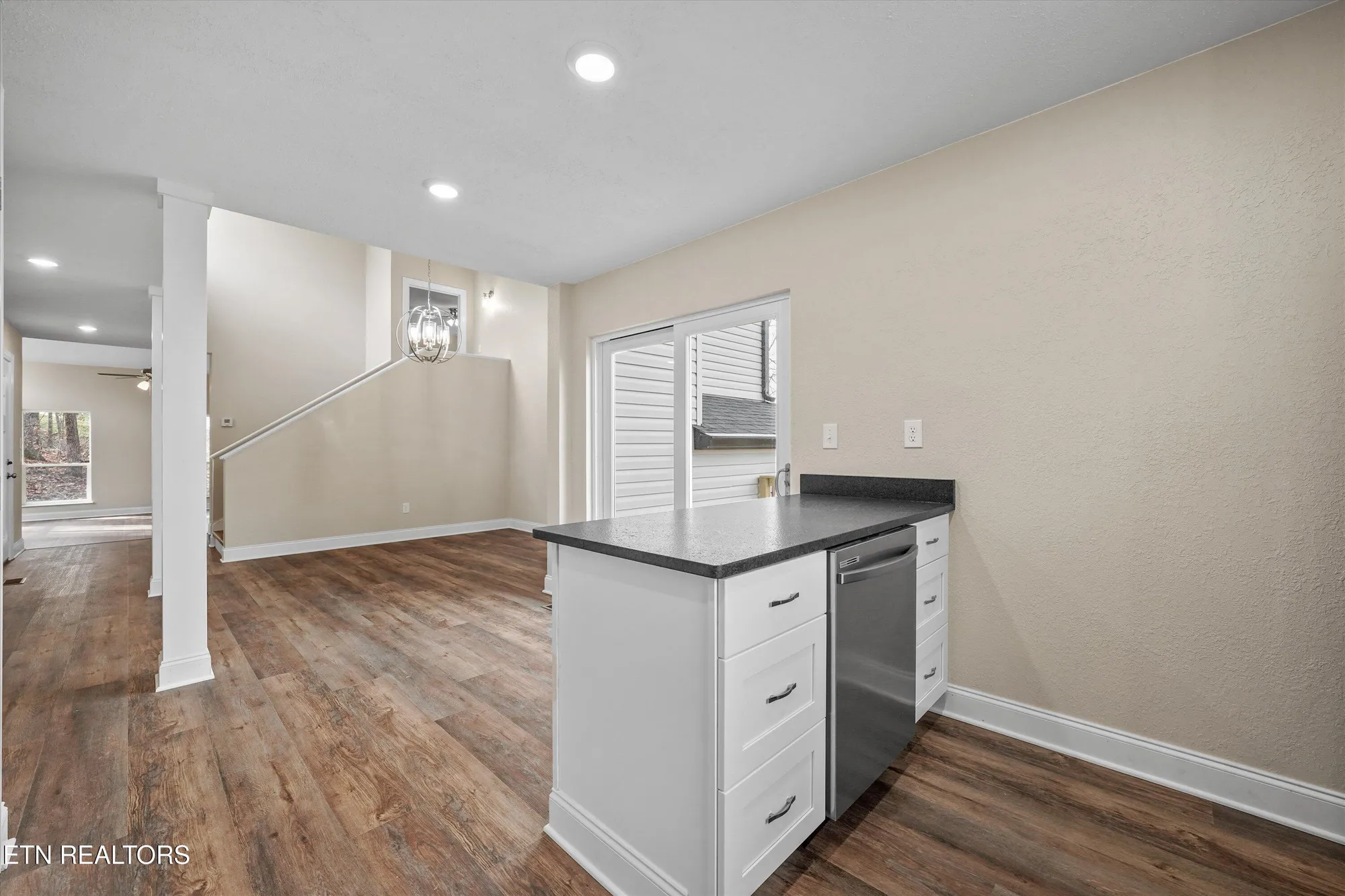 Property Slideshow image 16 of 40 | 140 tuhdegwa way, Loudon, TN, 37774