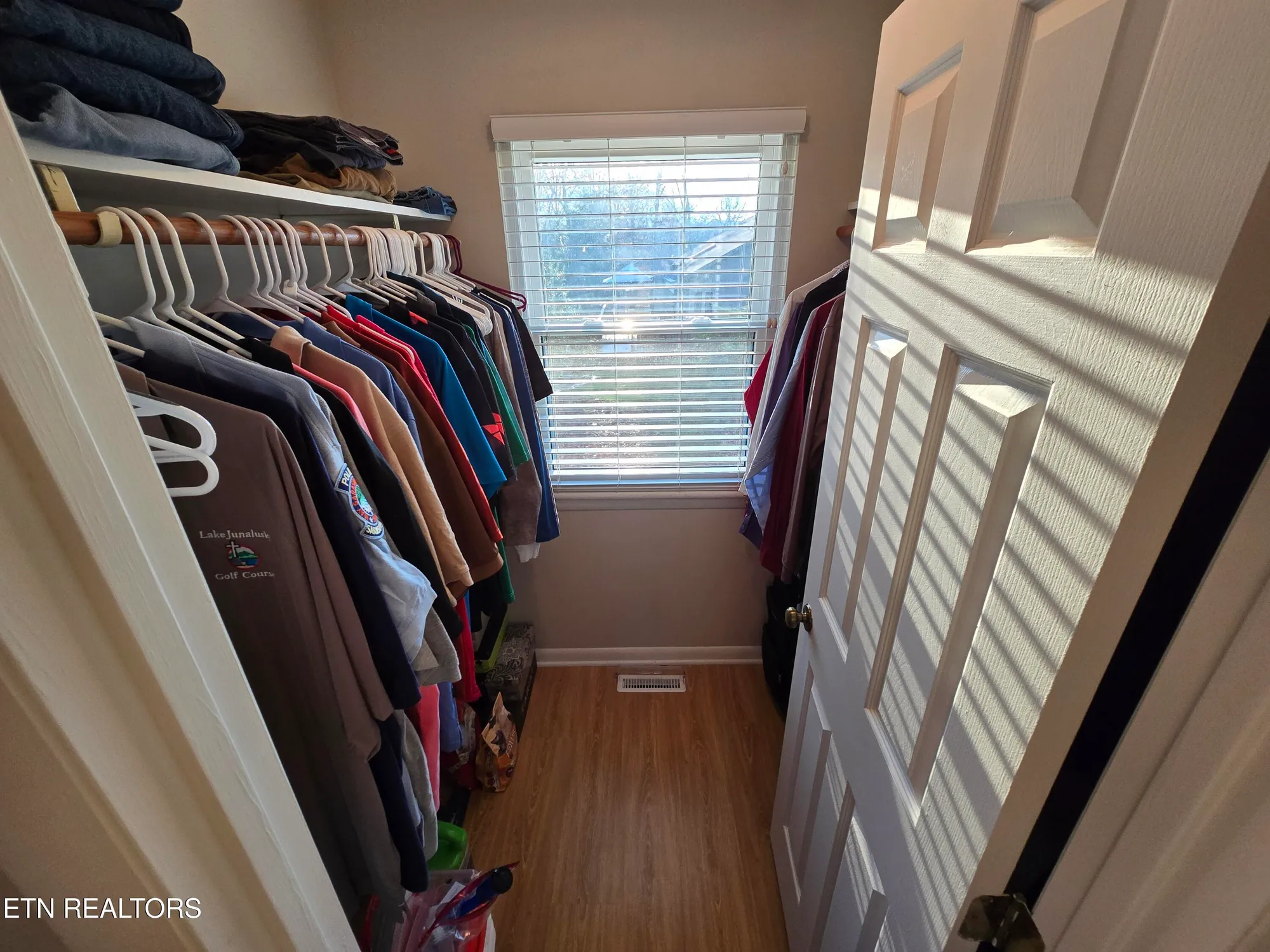 Property Slideshow image 32 of 40 | 107 howard ter, Crossville, TN, 38558