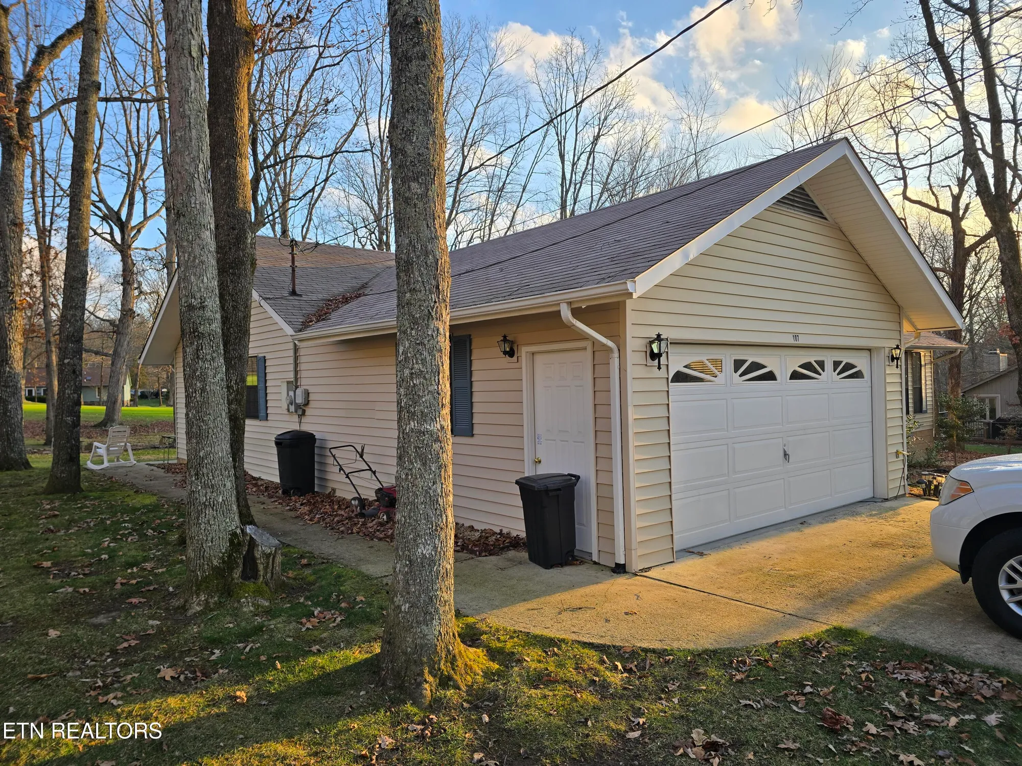 Property Slideshow image 9 of 40 | 107 howard ter, Crossville, TN, 38558