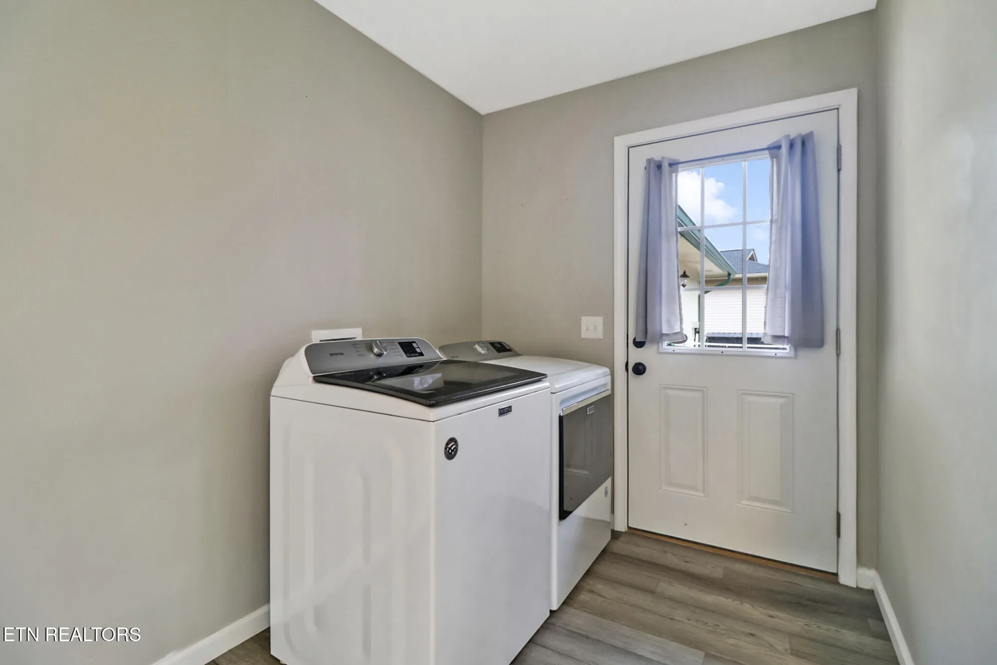 Property Slideshow image 24 of 33 | 114 lakeshire dr, Crossville, TN, 38558