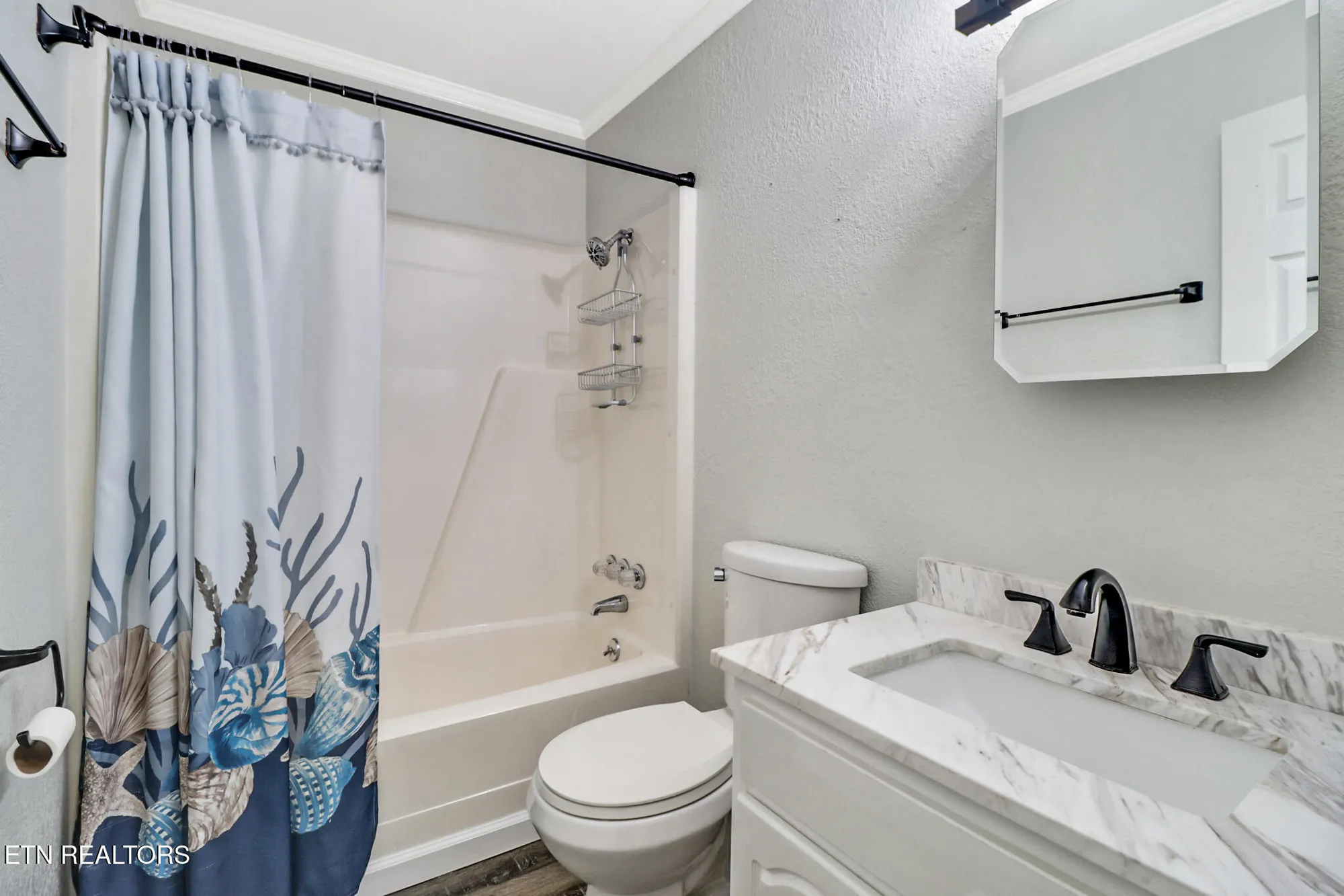 Property Slideshow image 25 of 33 | 114 lakeshire dr, Crossville, TN, 38558