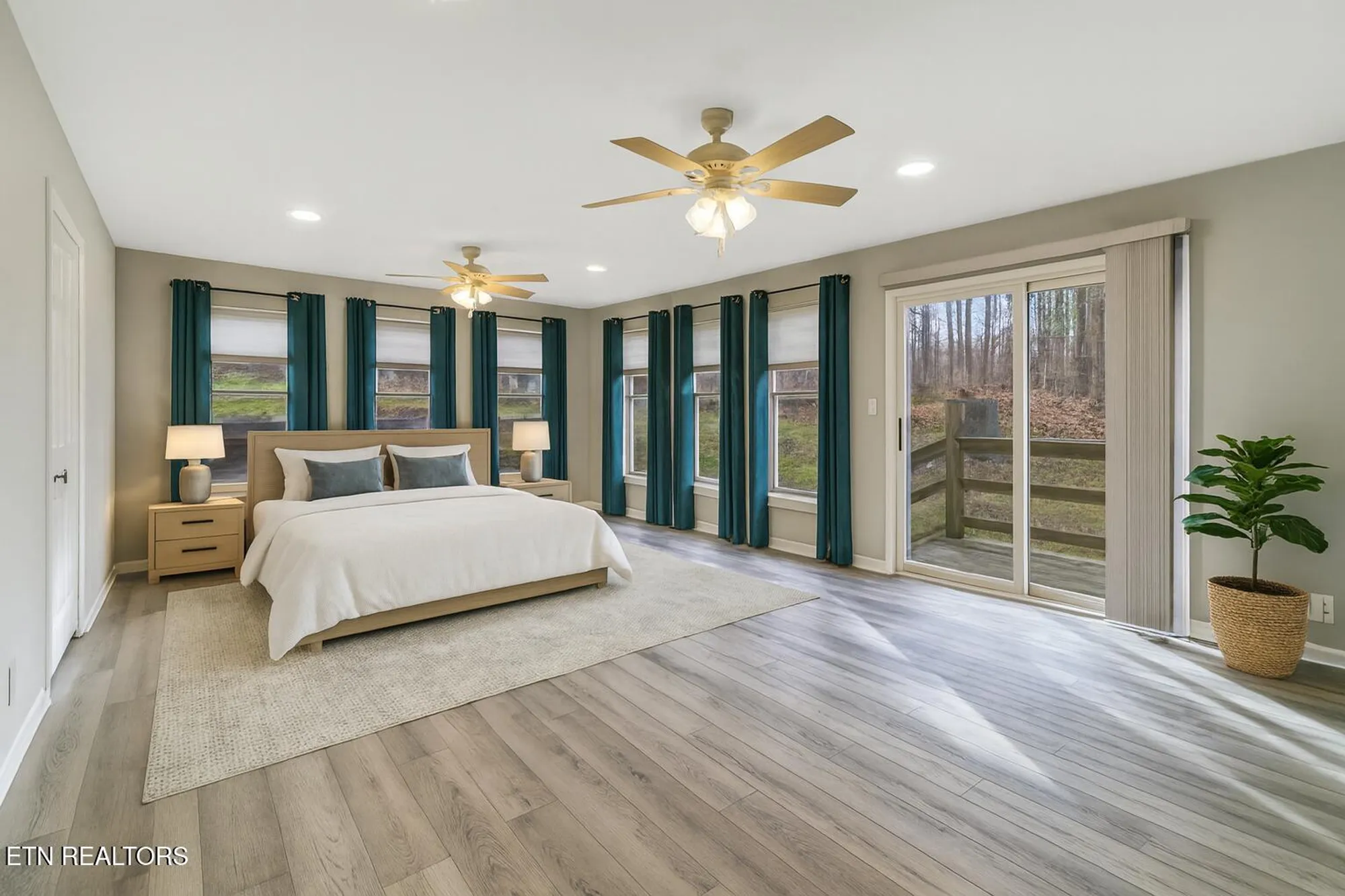 Property Slideshow image 16 of 33 | 114 lakeshire dr, Crossville, TN, 38558