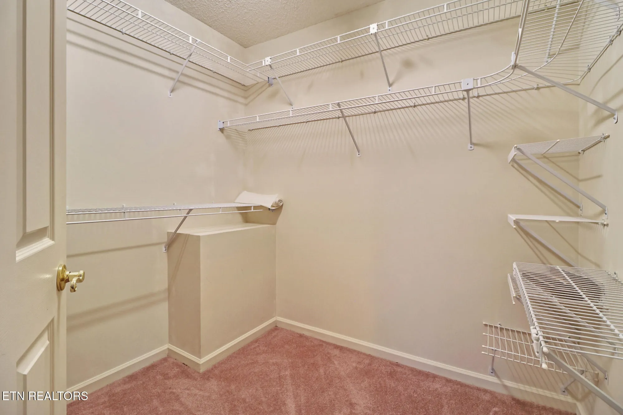 46 HEATHER GLEN CIR, CROSSVILLE, TN 38558 | Fairfield Glade | 55+ Home ...