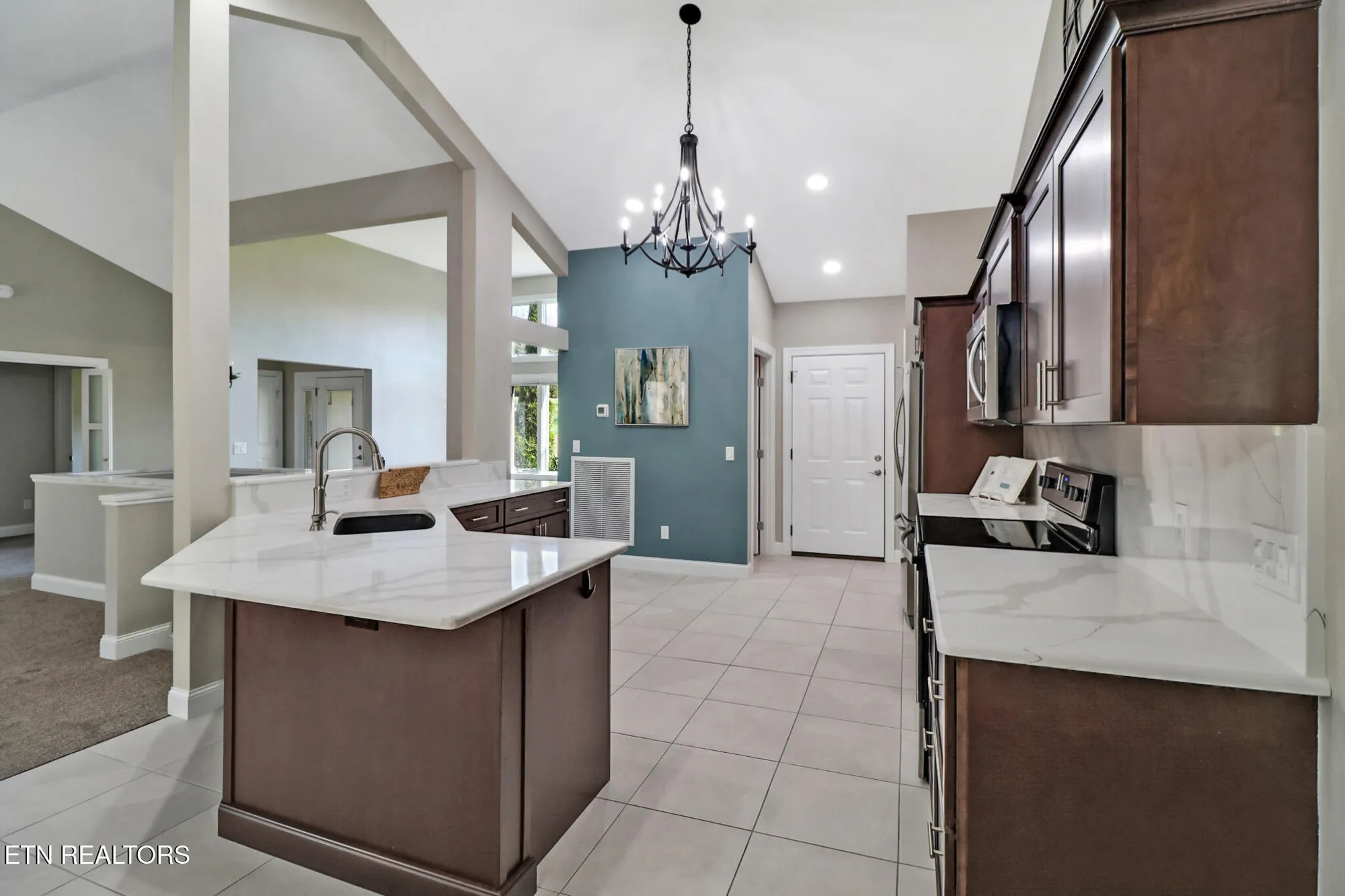 40 KINGSLEY CT, CROSSVILLE, TN 38558 | Fairfield Glade | 55+ Home For Sale