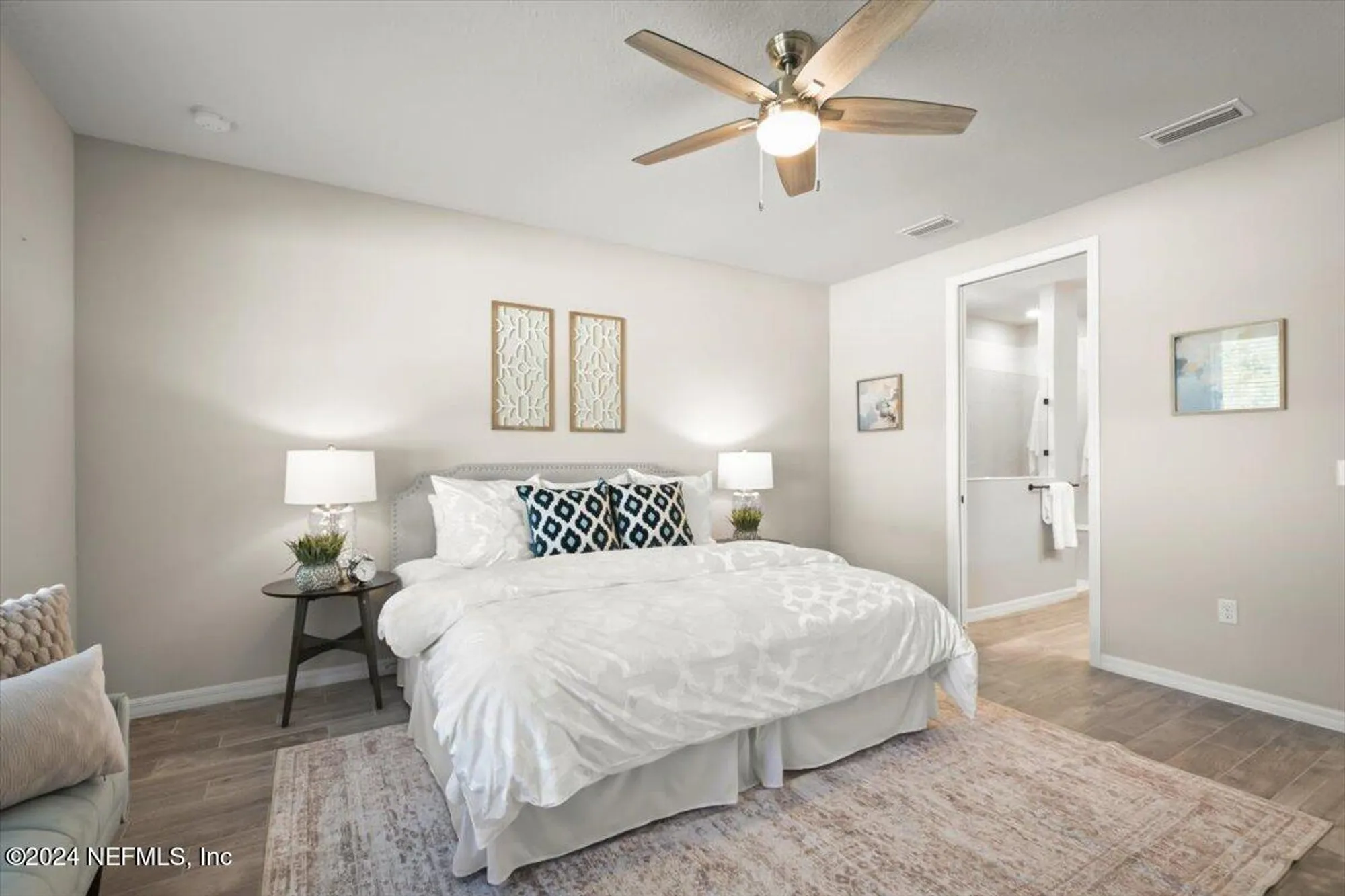 Property Slideshow image 7 of 35 | 10988 town view dr, Jacksonville, FL, 32256