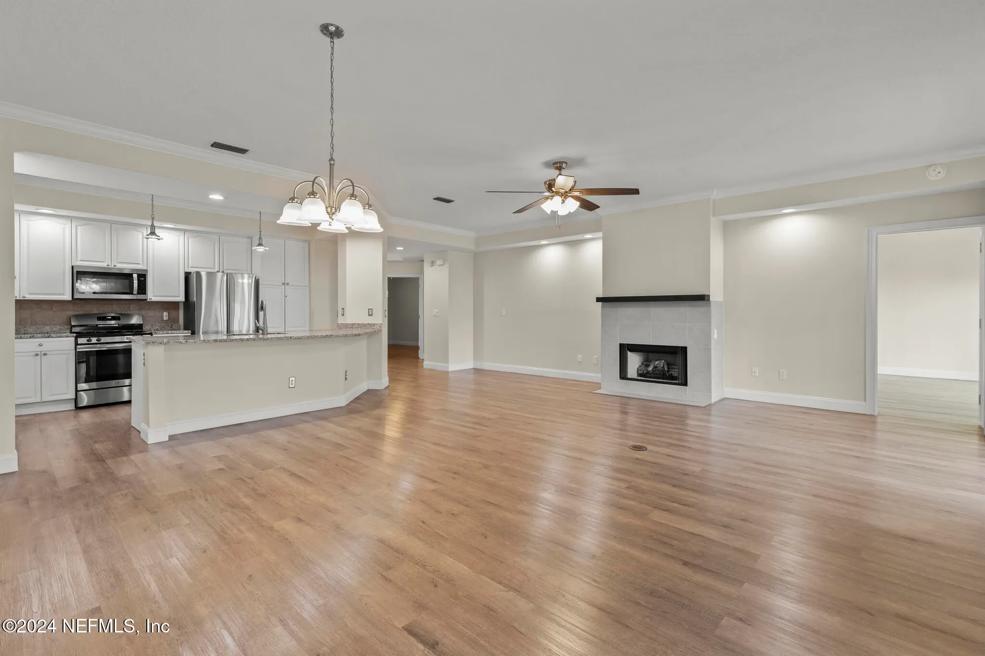 Property Slideshow image 10 of 51 | 135 n champions way unit 212, St Augustine, FL, 32092