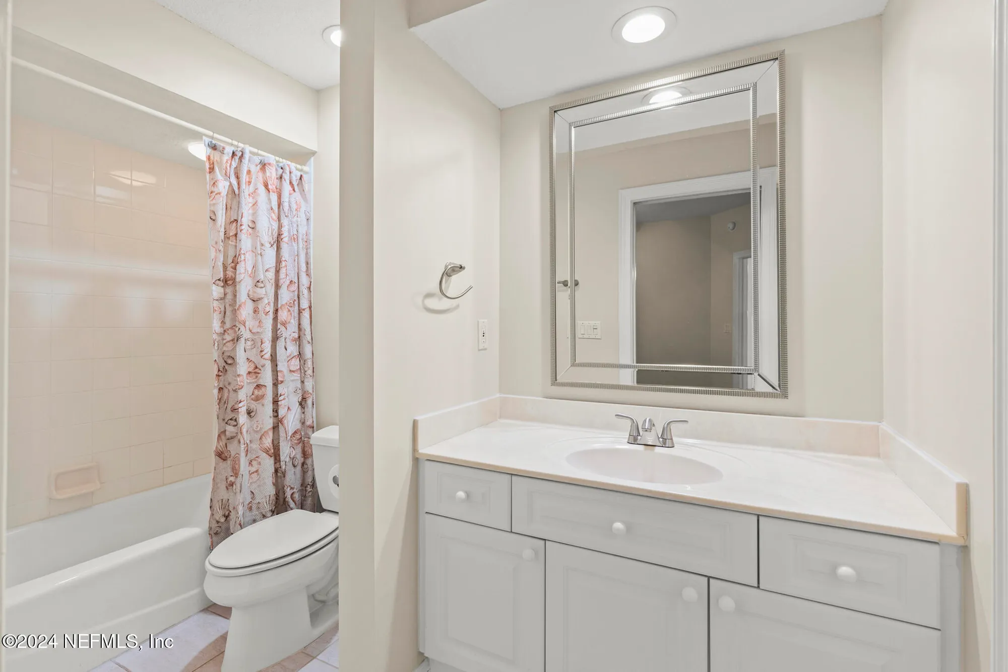 Property Slideshow image 32 of 51 | 135 n champions way unit 212, St Augustine, FL, 32092