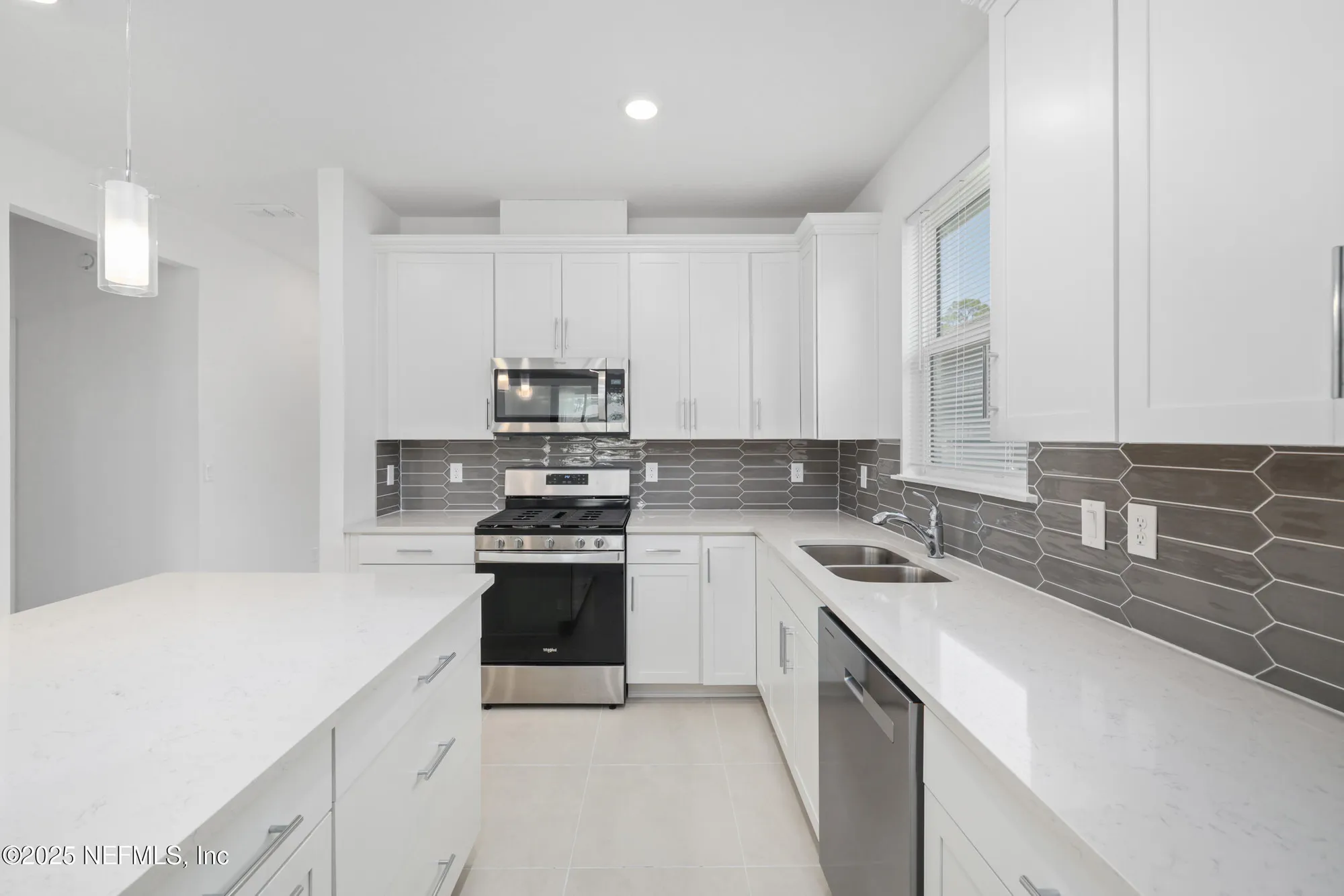 Property Slideshow image 12 of 57 | 102 fairlake cir, St Augustine, FL, 32092