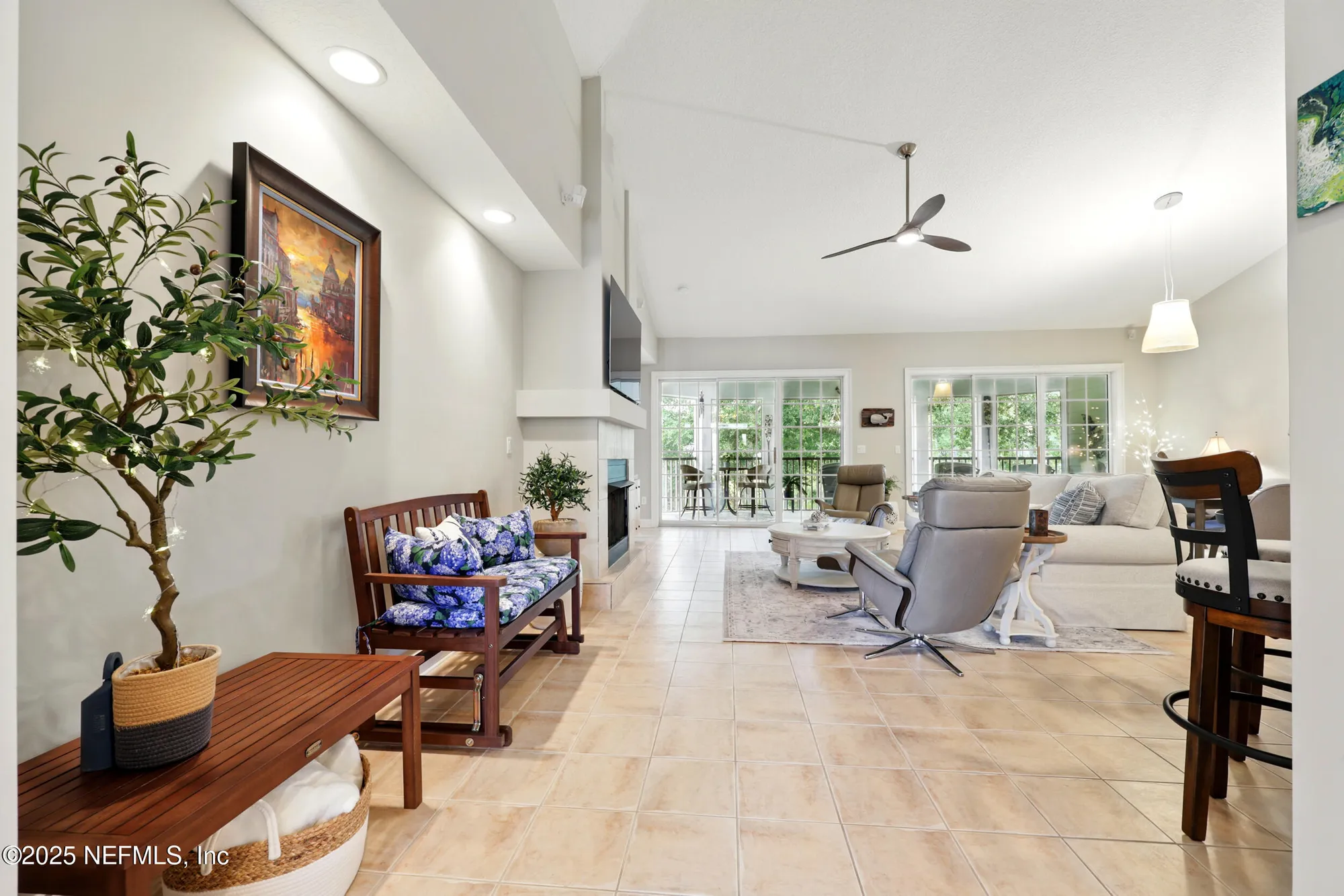 Property Slideshow image 8 of 64 | 330 n shore cir unit 1122, St Augustine, FL, 32092