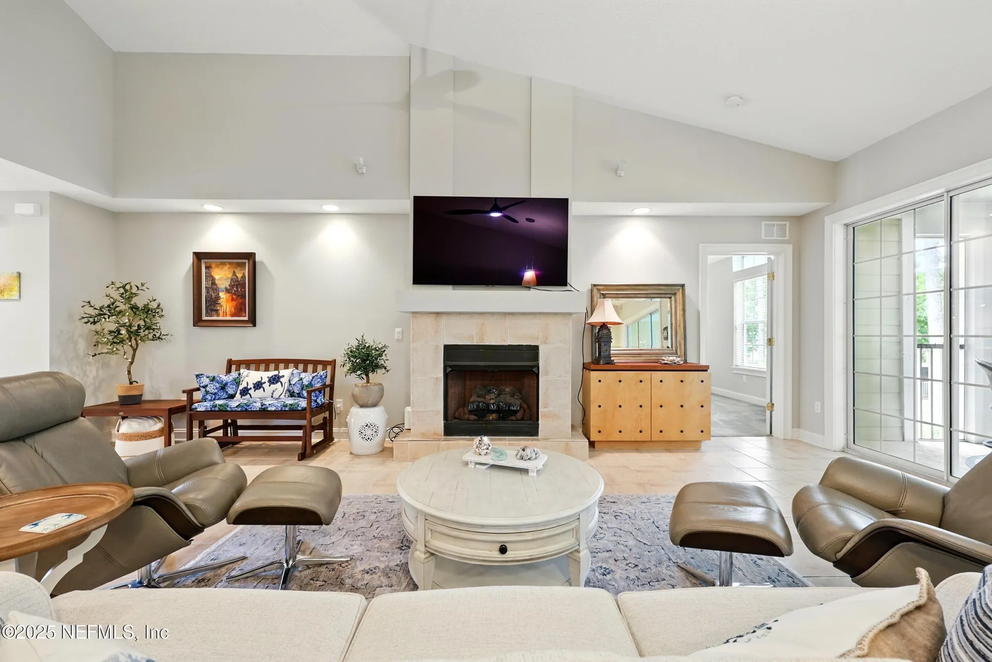 Property Slideshow image 13 of 64 | 330 n shore cir unit 1122, St Augustine, FL, 32092