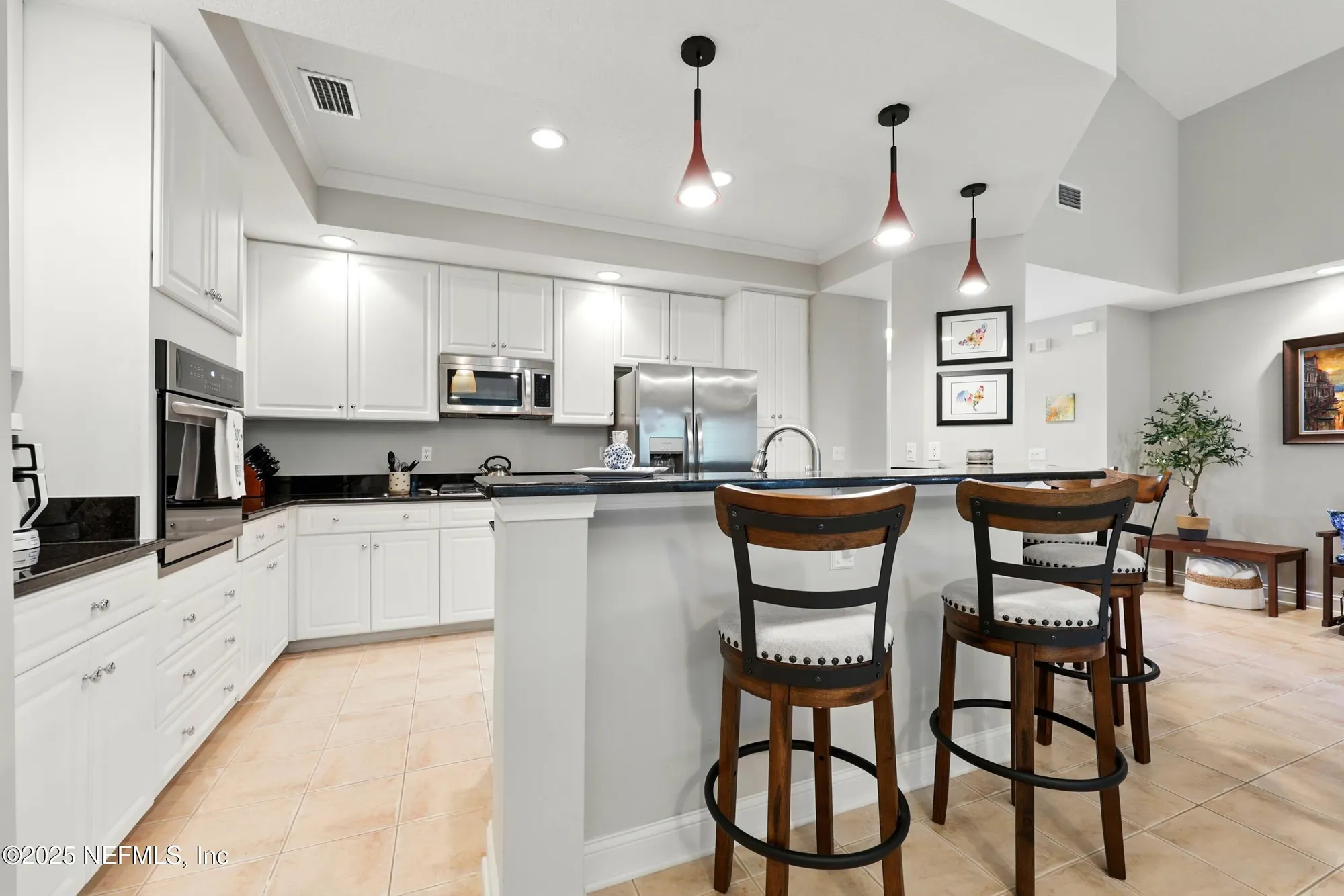 Property Slideshow image 14 of 64 | 330 n shore cir unit 1122, St Augustine, FL, 32092