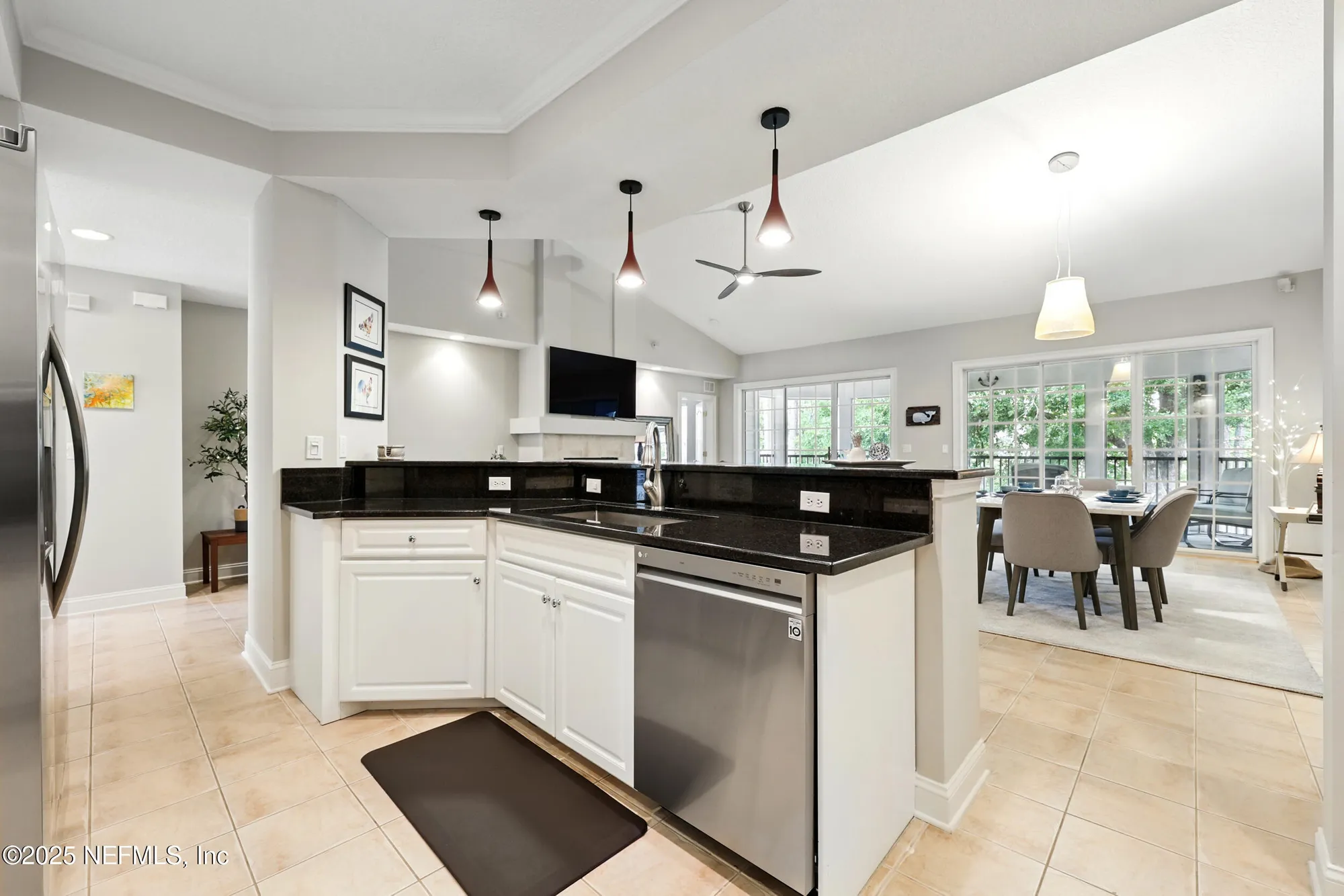 Property Slideshow image 15 of 64 | 330 n shore cir unit 1122, St Augustine, FL, 32092