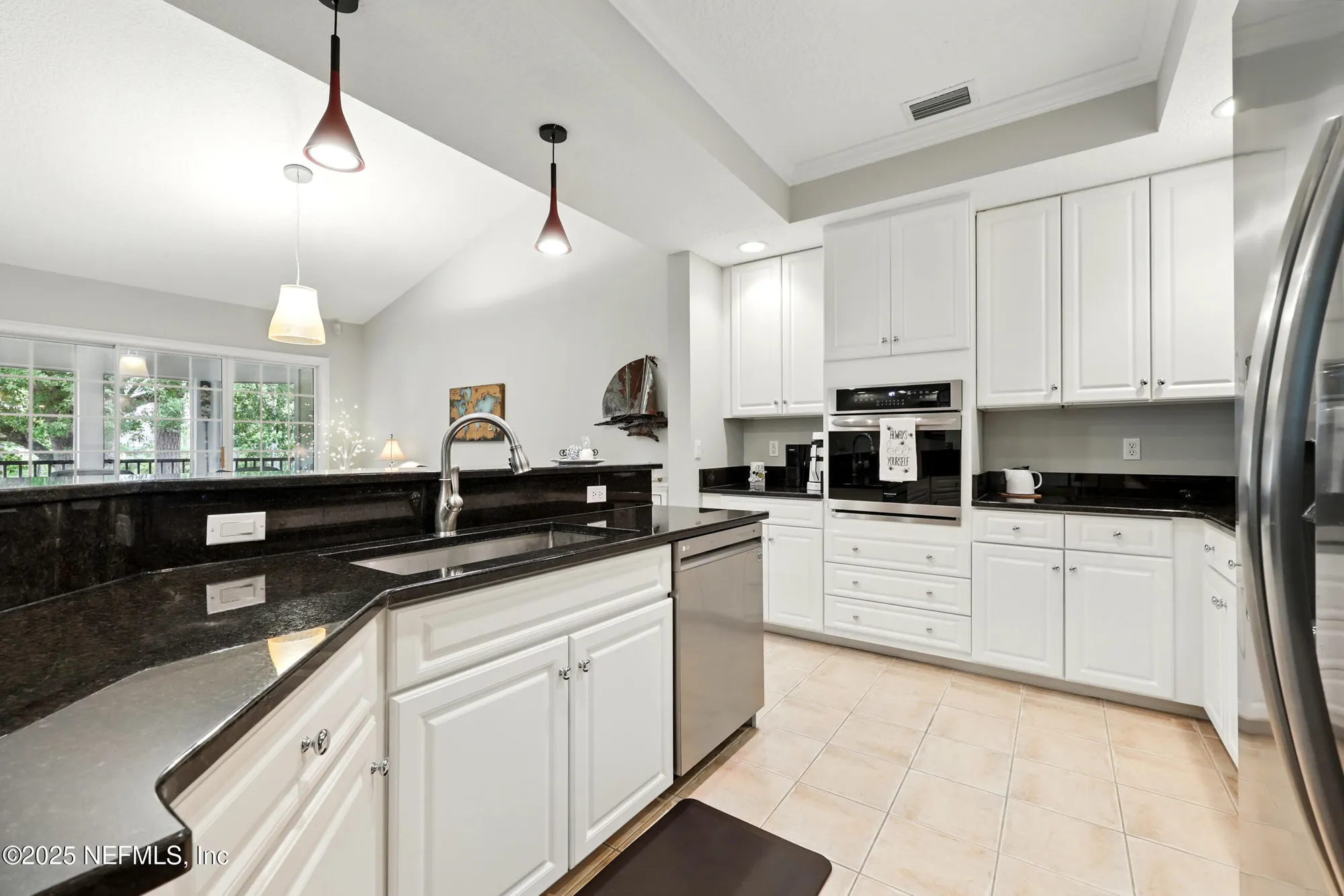 Property Slideshow image 16 of 64 | 330 n shore cir unit 1122, St Augustine, FL, 32092