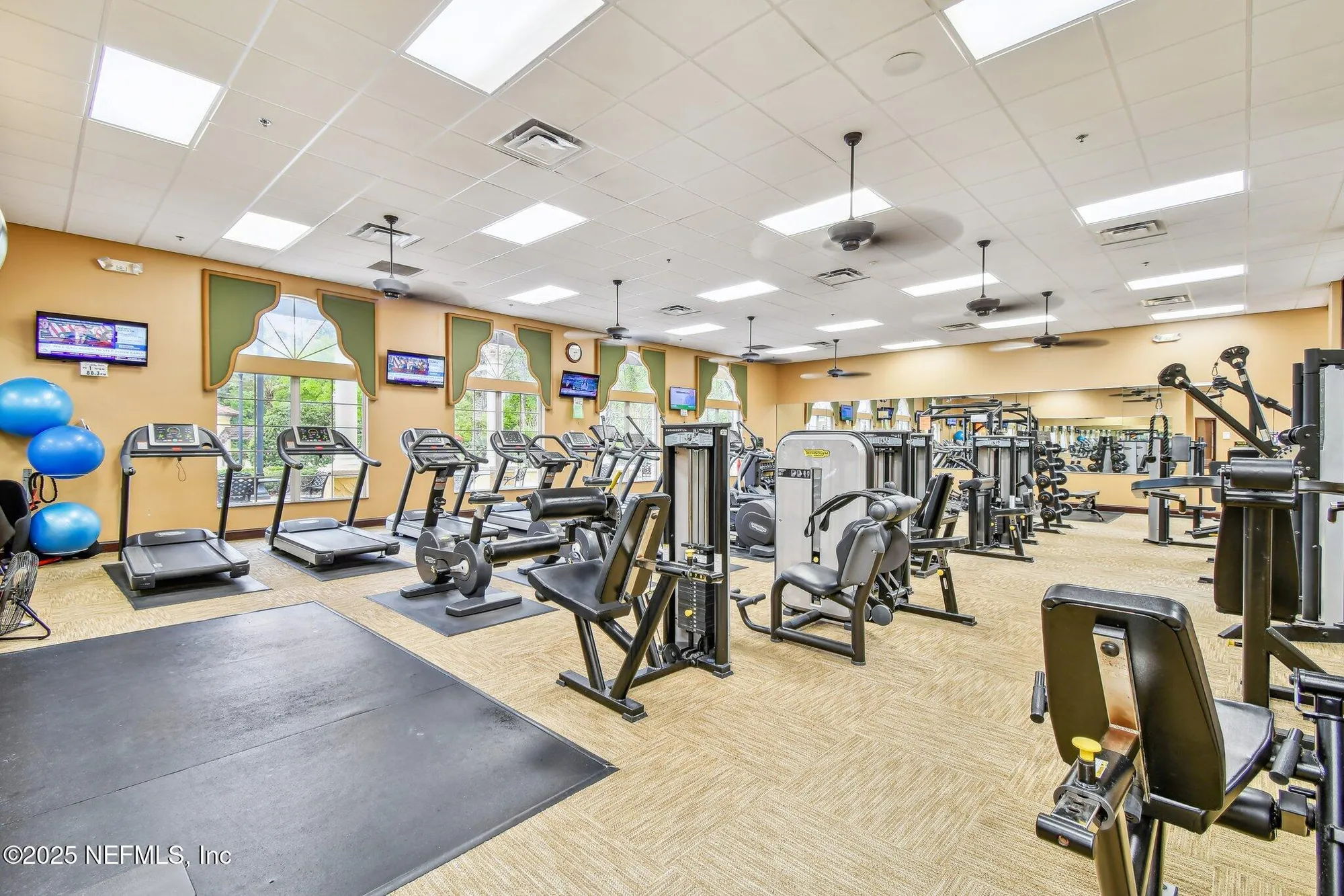 Property Slideshow image 68 of 112 | 9197 sweet berry ct, Jacksonville, FL, 32256