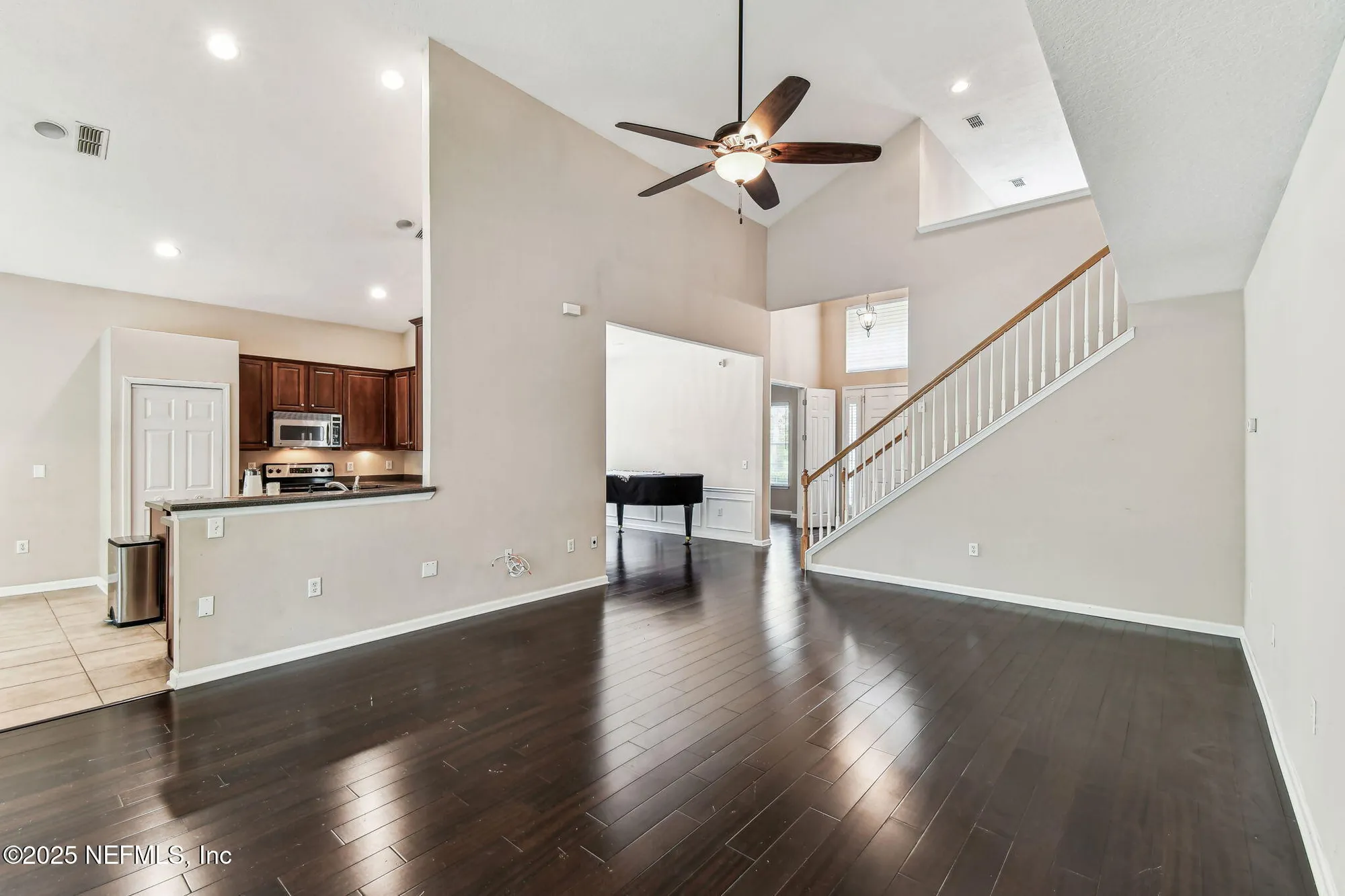 Property Slideshow image 16 of 112 | 9197 sweet berry ct, Jacksonville, FL, 32256