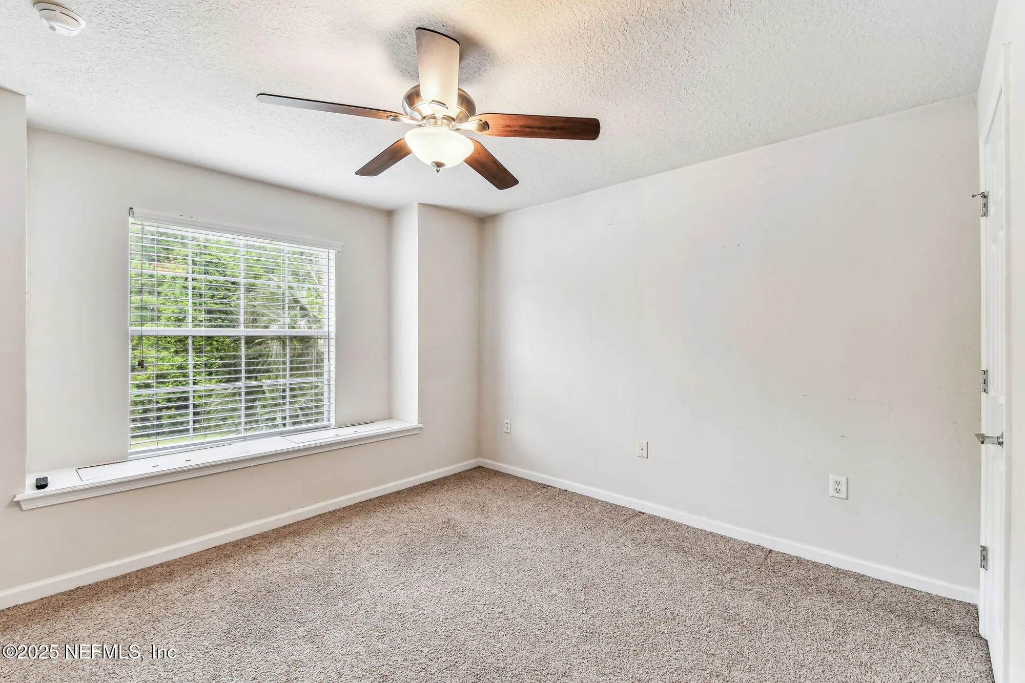 Property Slideshow image 42 of 112 | 9197 sweet berry ct, Jacksonville, FL, 32256