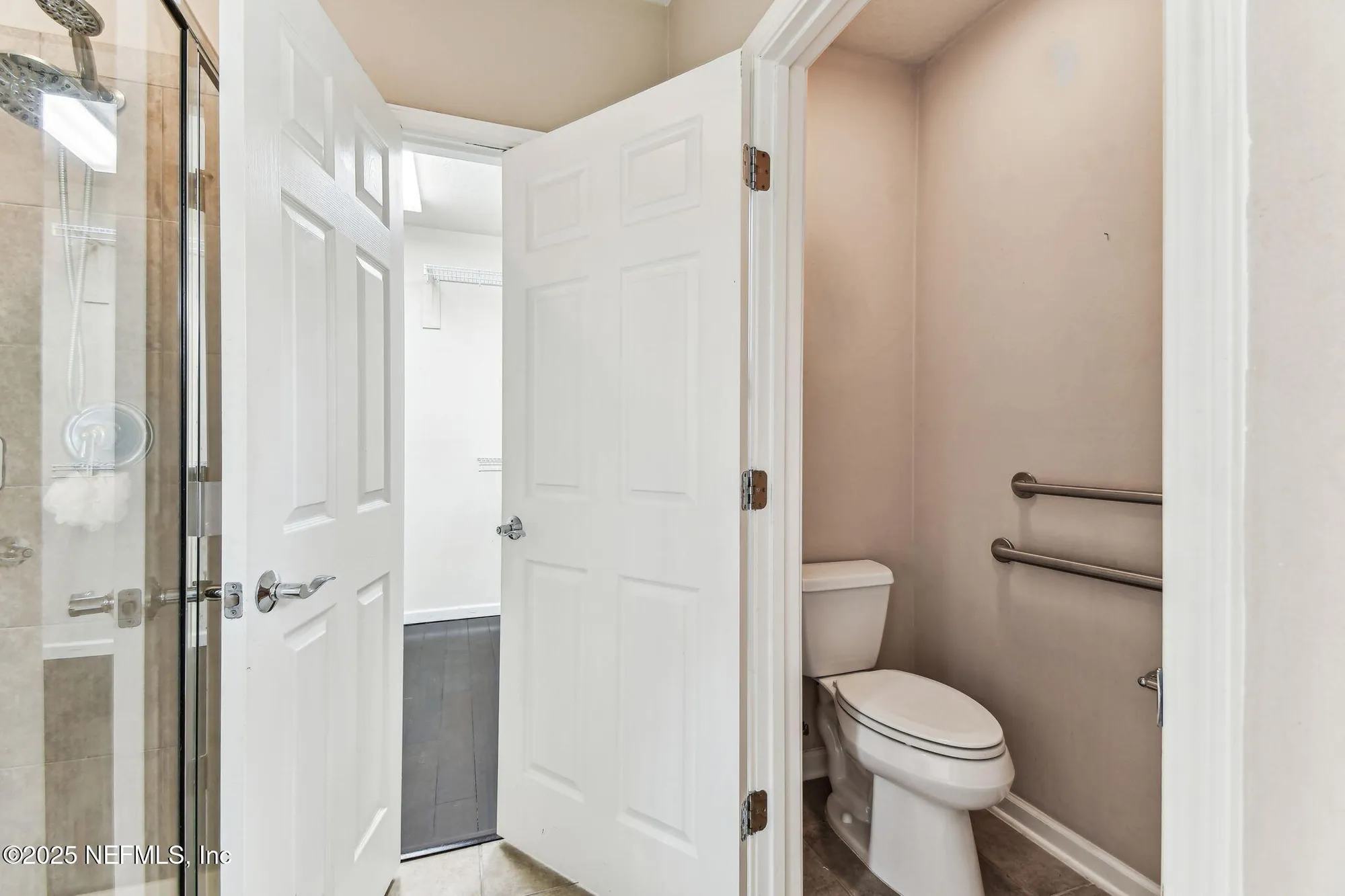 Property Slideshow image 32 of 112 | 9197 sweet berry ct, Jacksonville, FL, 32256