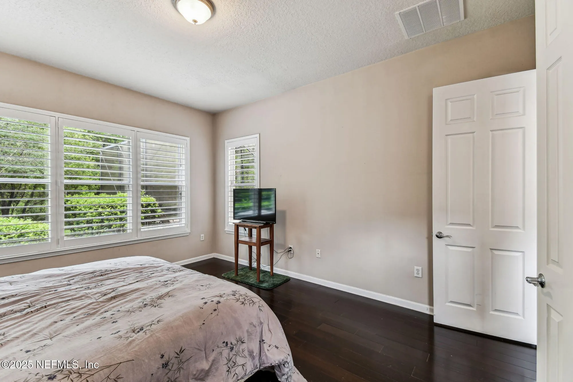 Property Slideshow image 28 of 112 | 9197 sweet berry ct, Jacksonville, FL, 32256