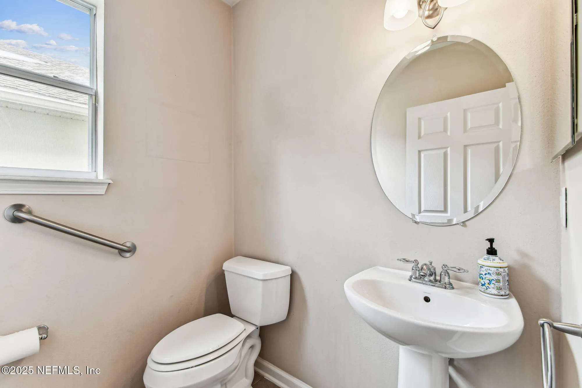 Property Slideshow image 37 of 112 | 9197 sweet berry ct, Jacksonville, FL, 32256