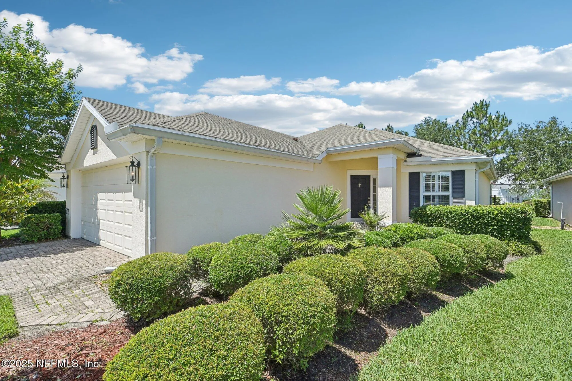 Property Slideshow image 11 of 60 | 11305 water spring cir, Jacksonville, FL, 32256