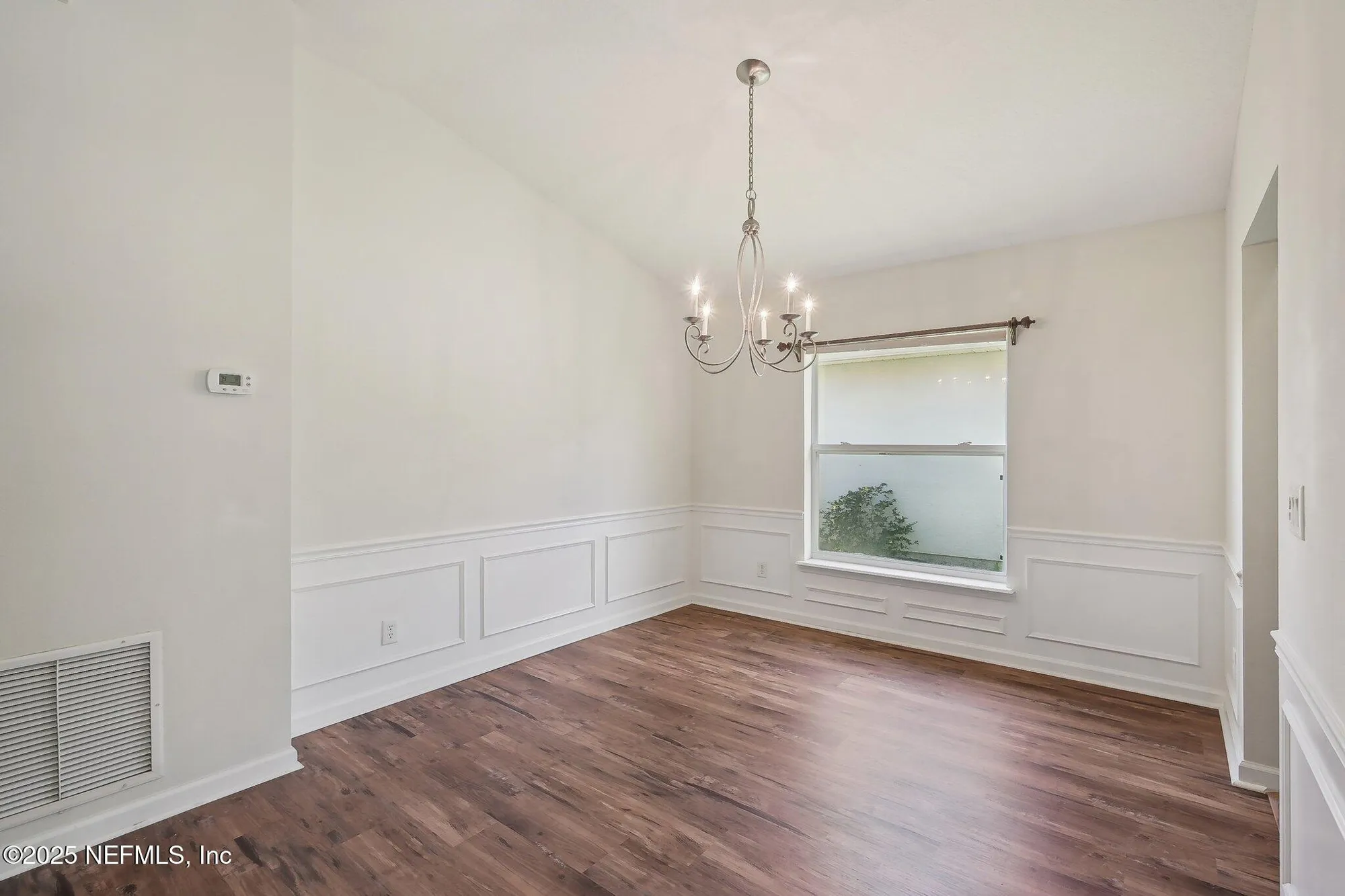 Property Slideshow image 18 of 60 | 11305 water spring cir, Jacksonville, FL, 32256