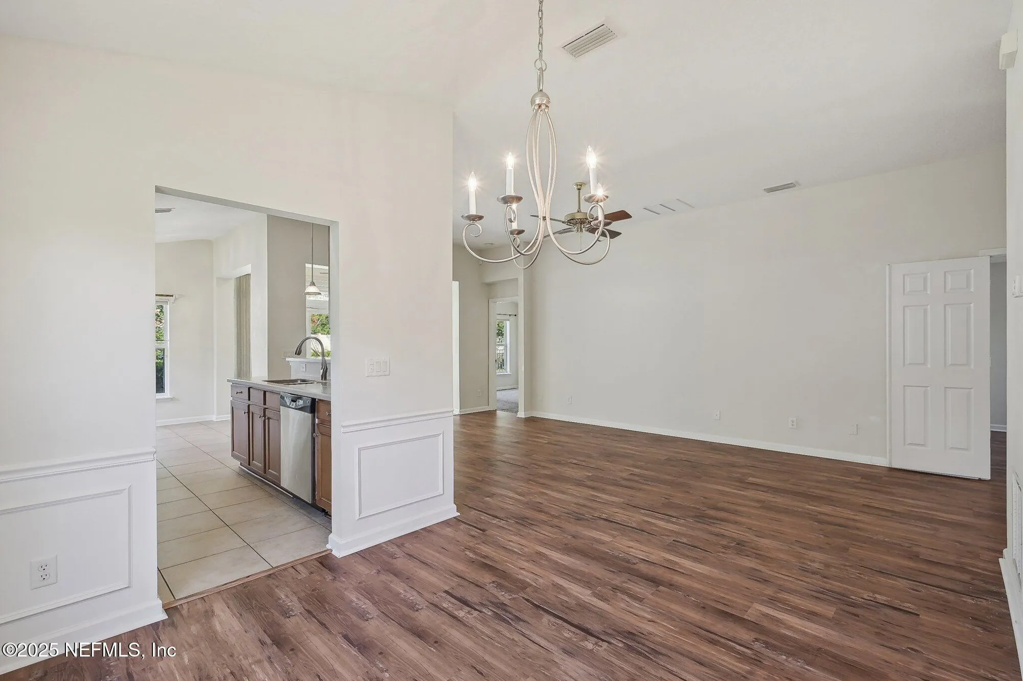 Property Slideshow image 9 of 60 | 11305 water spring cir, Jacksonville, FL, 32256