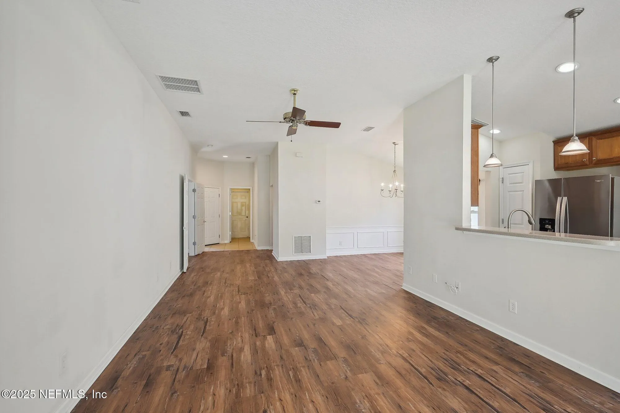 Property Slideshow image 12 of 60 | 11305 water spring cir, Jacksonville, FL, 32256