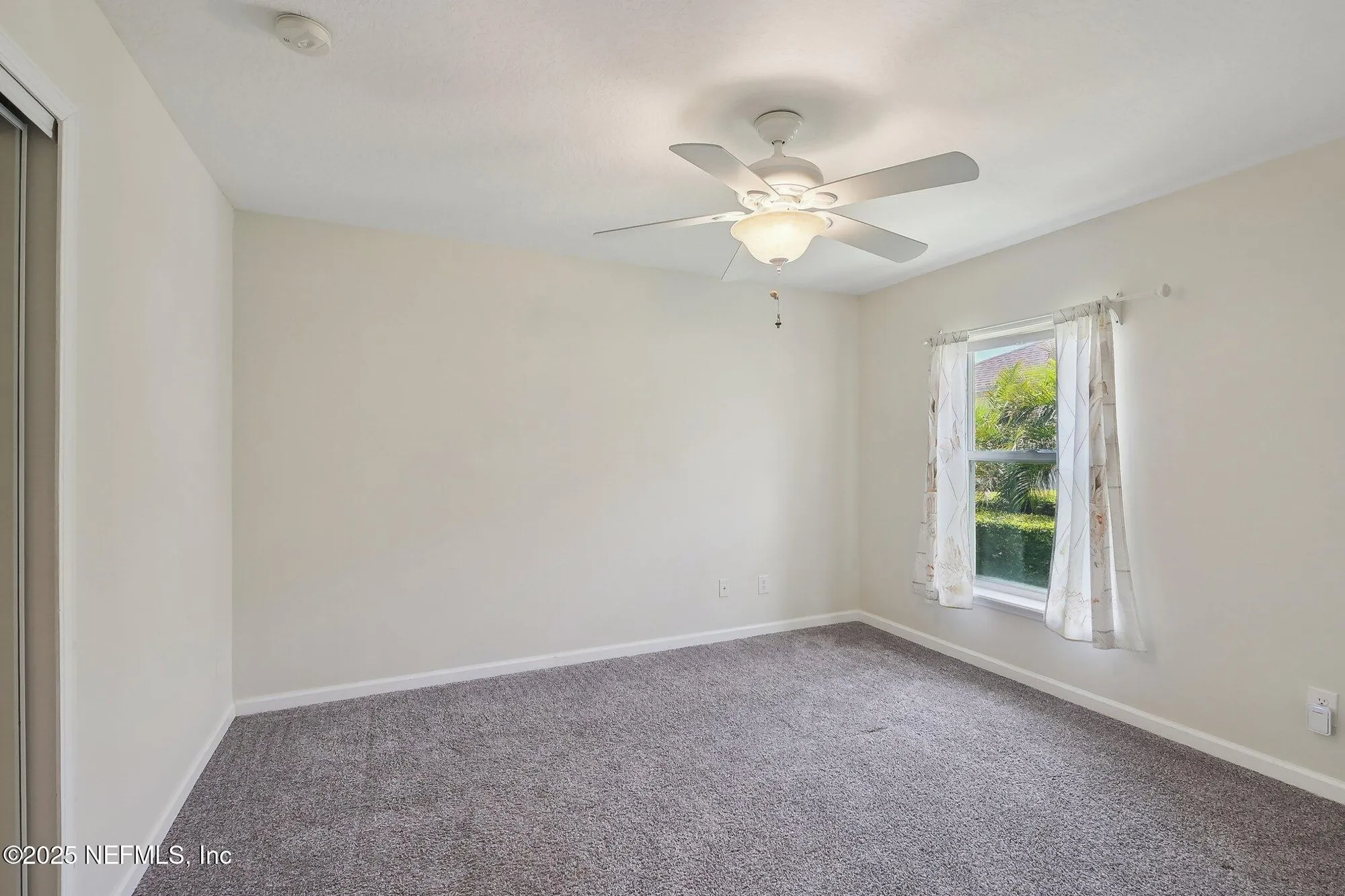 Property Slideshow image 29 of 60 | 11305 water spring cir, Jacksonville, FL, 32256