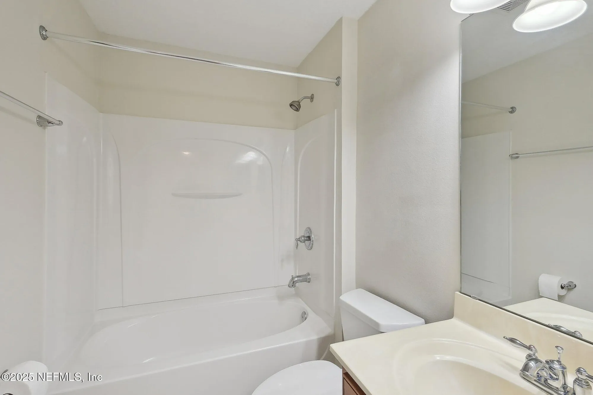 Property Slideshow image 31 of 60 | 11305 water spring cir, Jacksonville, FL, 32256