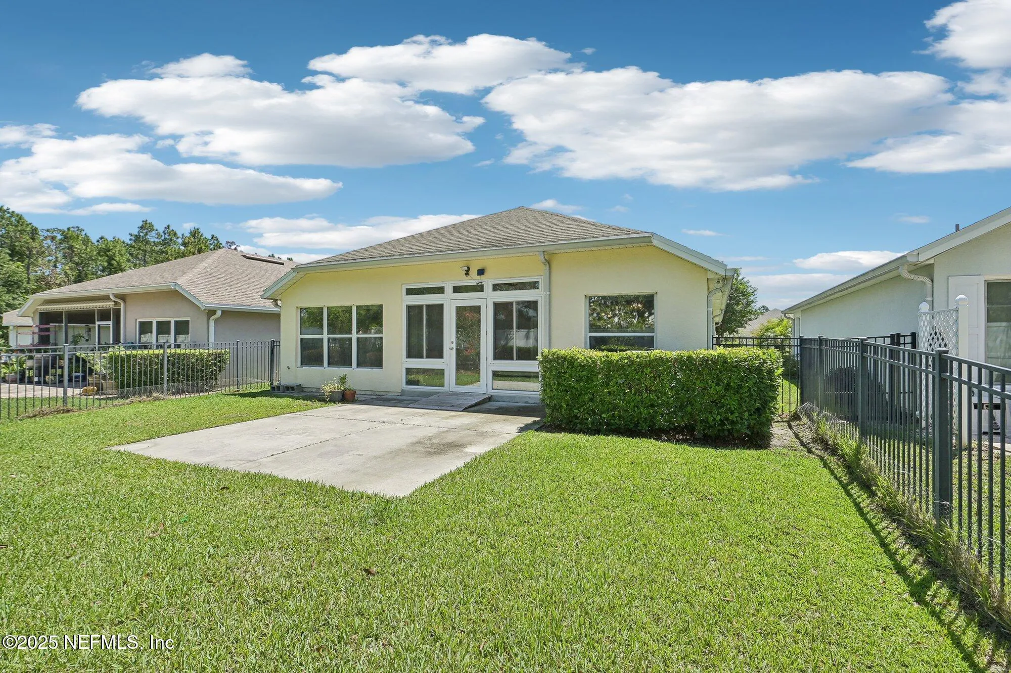 Property Slideshow image 35 of 60 | 11305 water spring cir, Jacksonville, FL, 32256