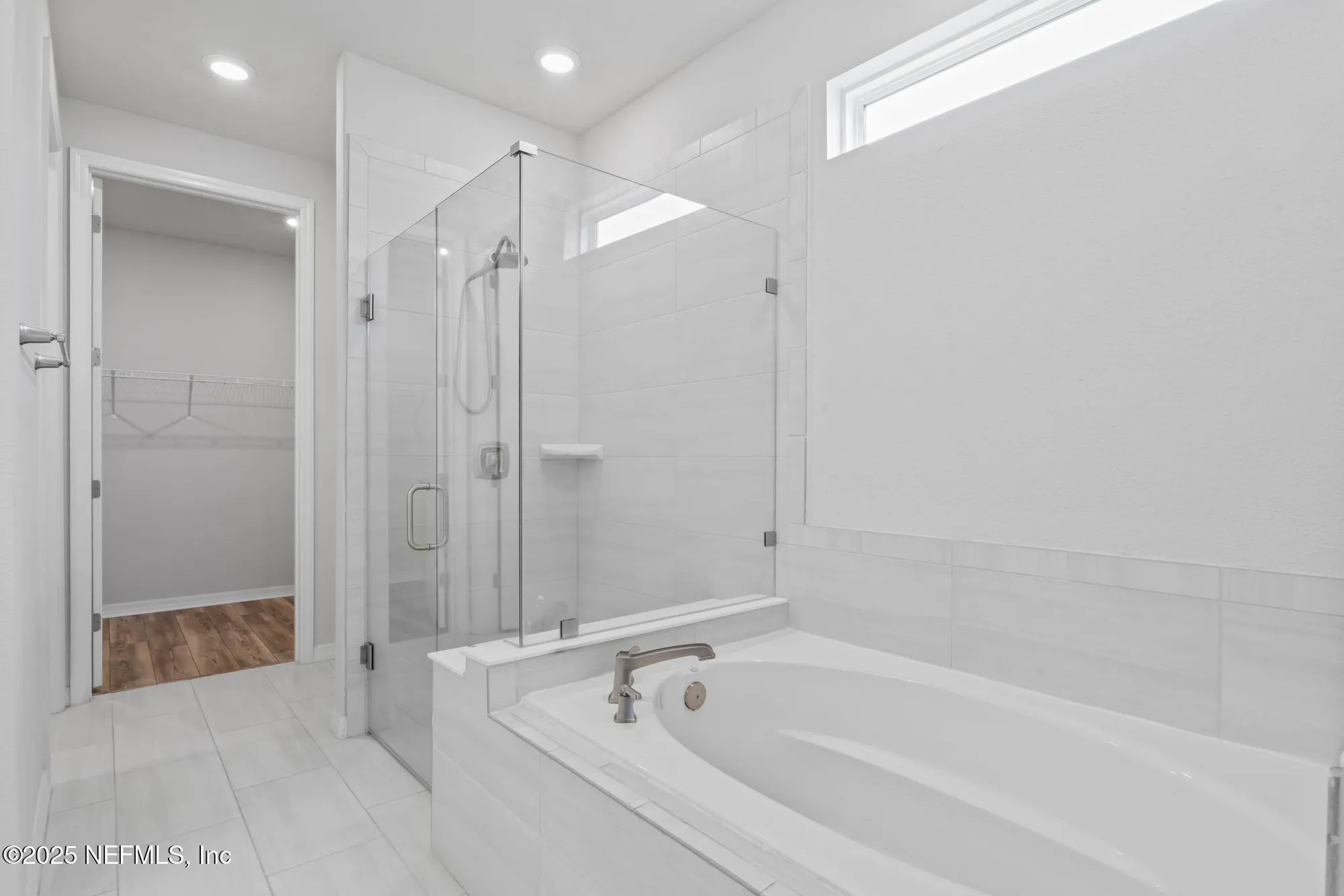 Property Slideshow image 16 of 48 | 11119 town view dr, Jacksonville, FL, 32256