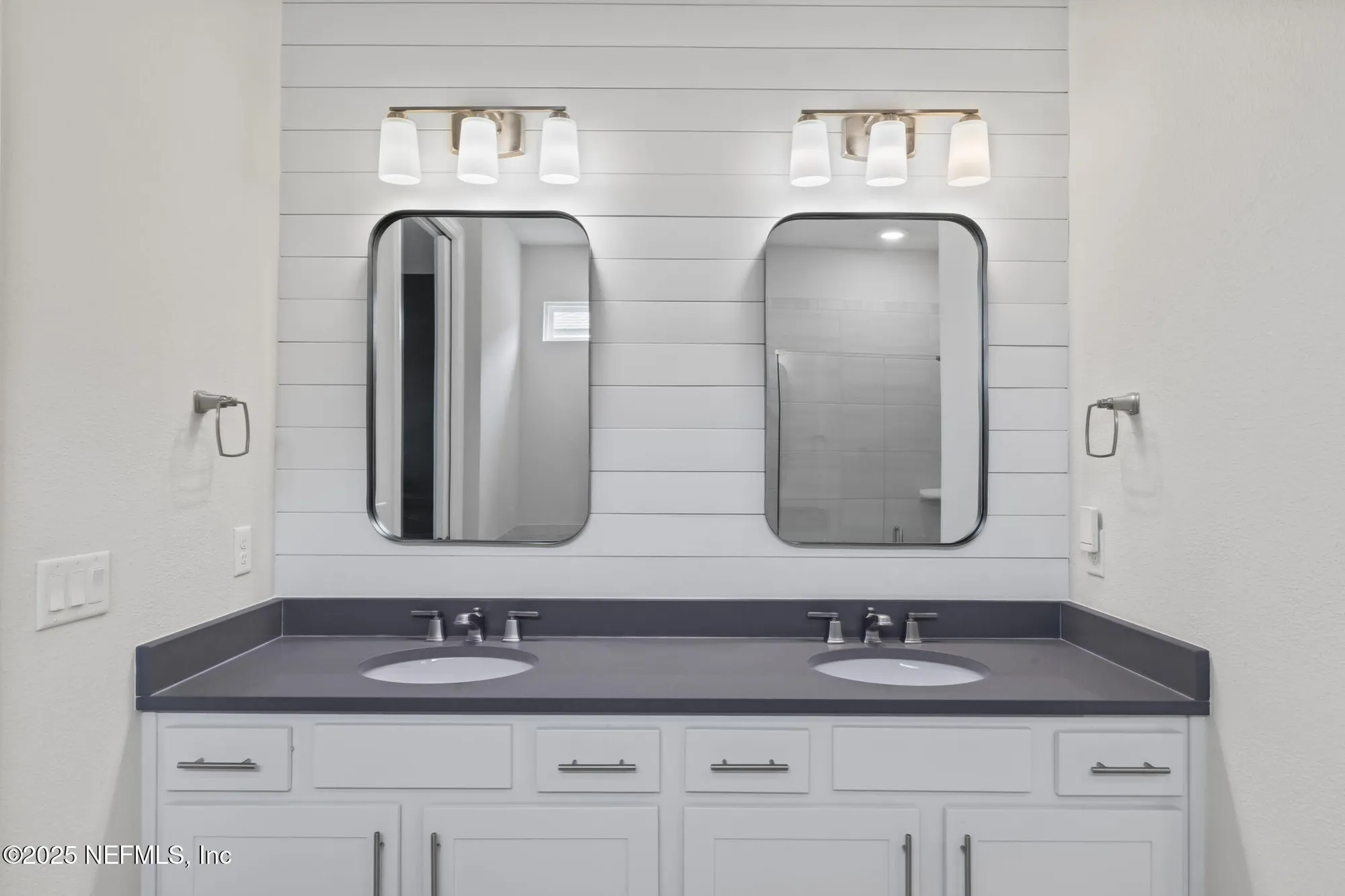 Property Slideshow image 17 of 48 | 11119 town view dr, Jacksonville, FL, 32256