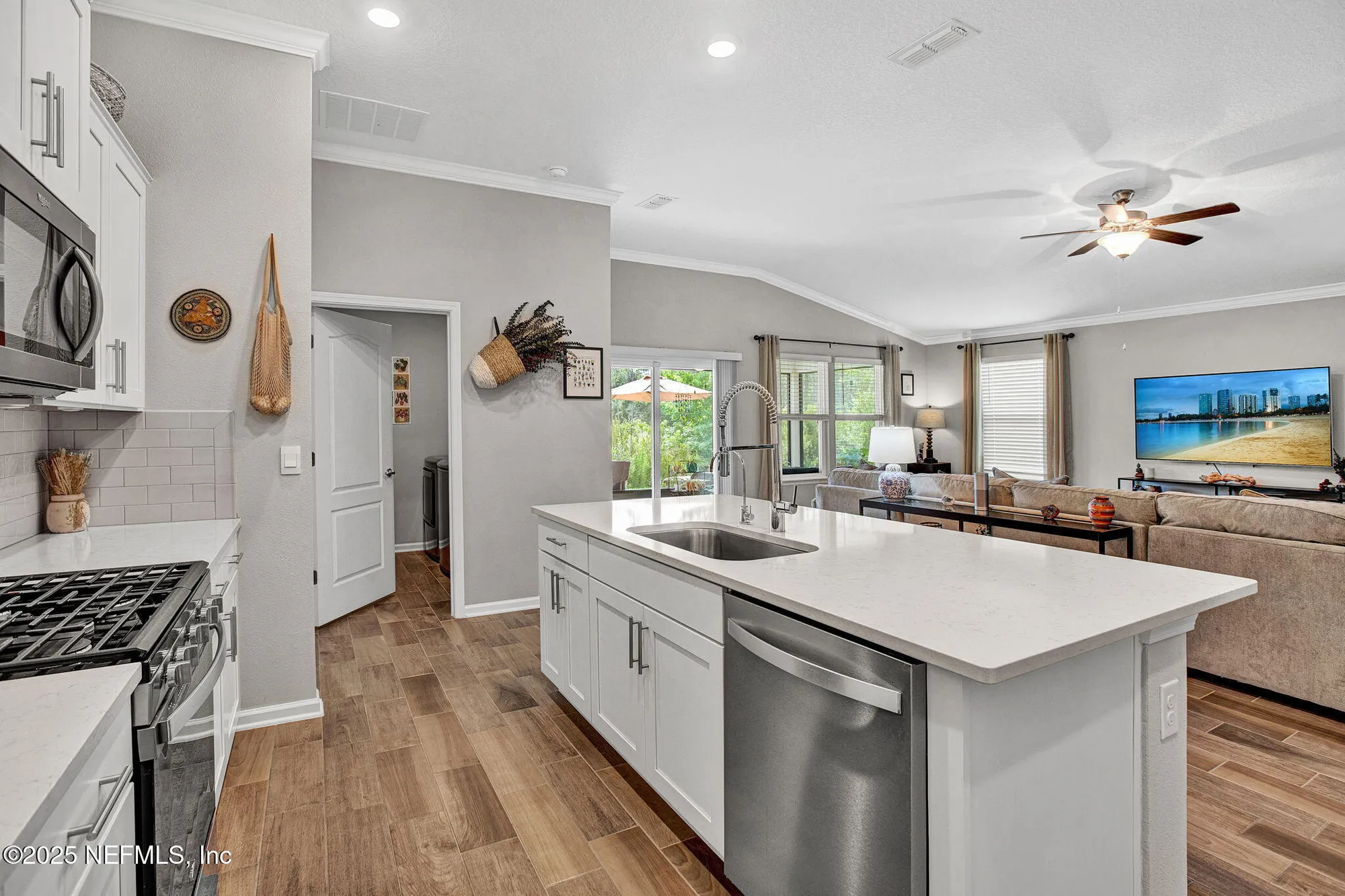 Property Slideshow image 5 of 47 | 328 falcon quest ln, St Augustine, FL, 32095