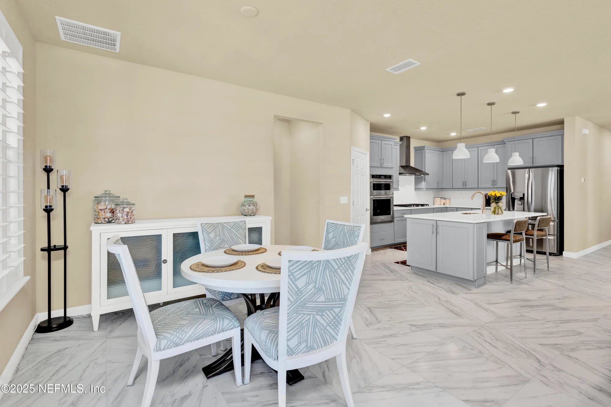 Property Slideshow image 23 of 42 | 10856 town view dr, Jacksonville, FL, 32256