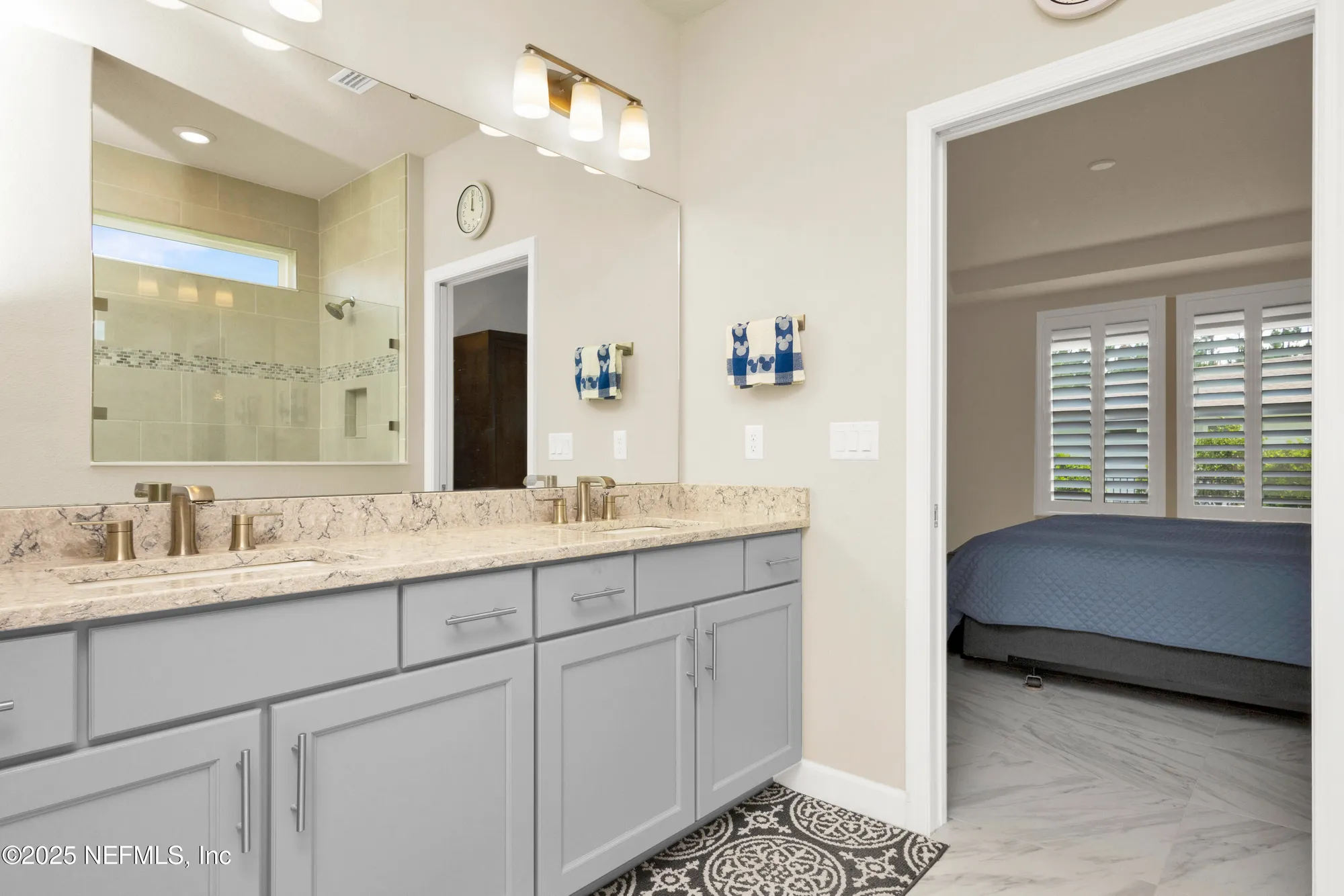 Property Slideshow image 8 of 42 | 10856 town view dr, Jacksonville, FL, 32256