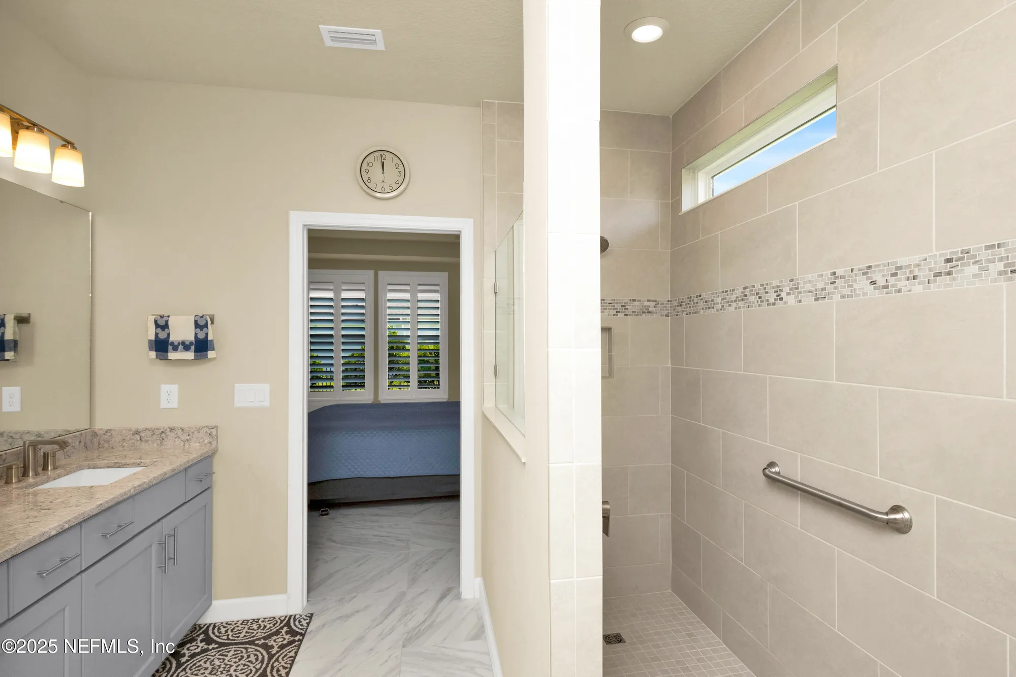 Property Slideshow image 7 of 42 | 10856 town view dr, Jacksonville, FL, 32256