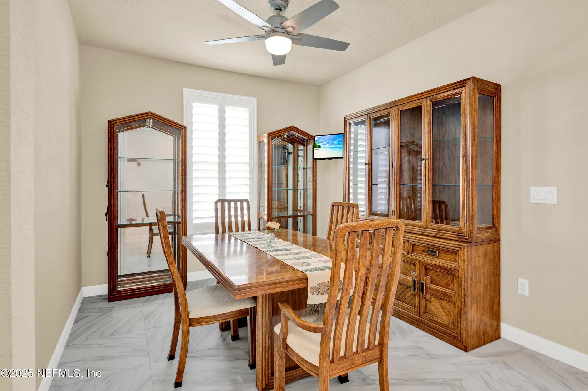 Property Slideshow image 16 of 42 | 10856 town view dr, Jacksonville, FL, 32256