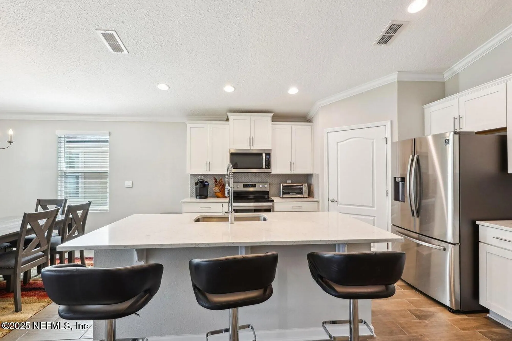 Property Slideshow image 4 of 28 | 4032 sandbank ct, Middleburg, FL, 32068