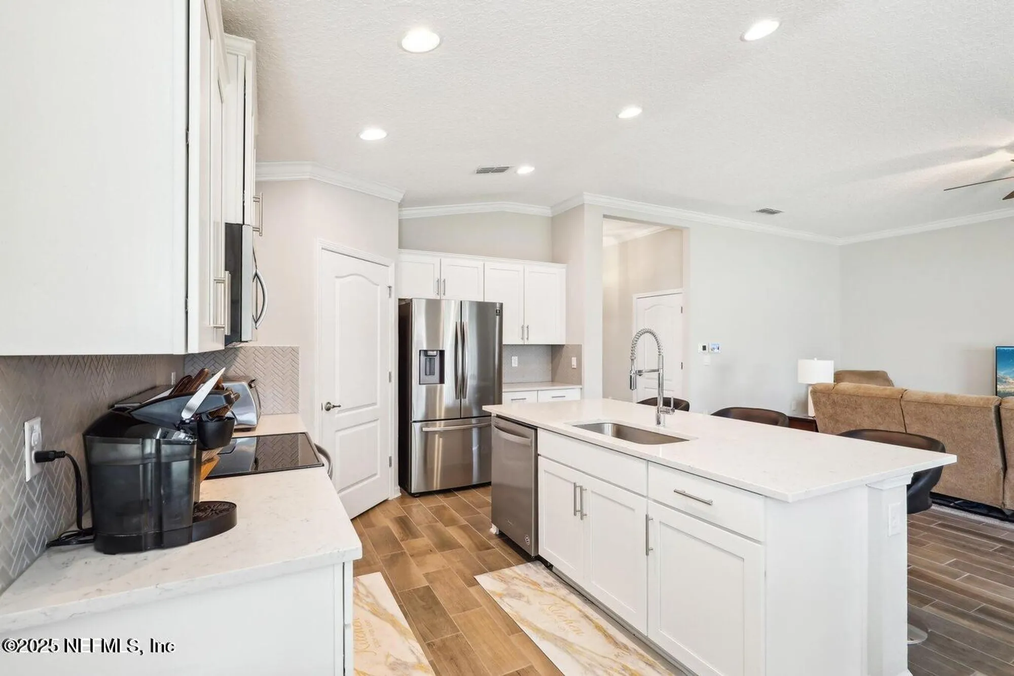 Property Slideshow image 5 of 28 | 4032 sandbank ct, Middleburg, FL, 32068