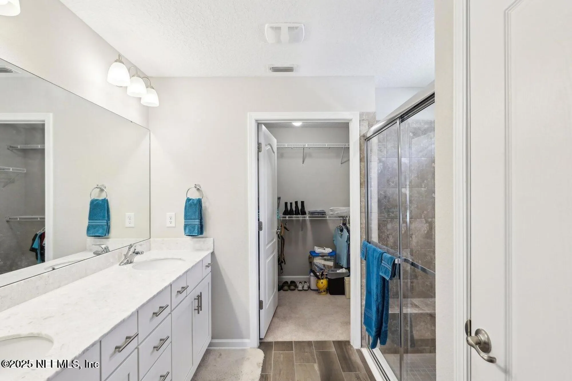 Property Slideshow image 14 of 28 | 4032 sandbank ct, Middleburg, FL, 32068