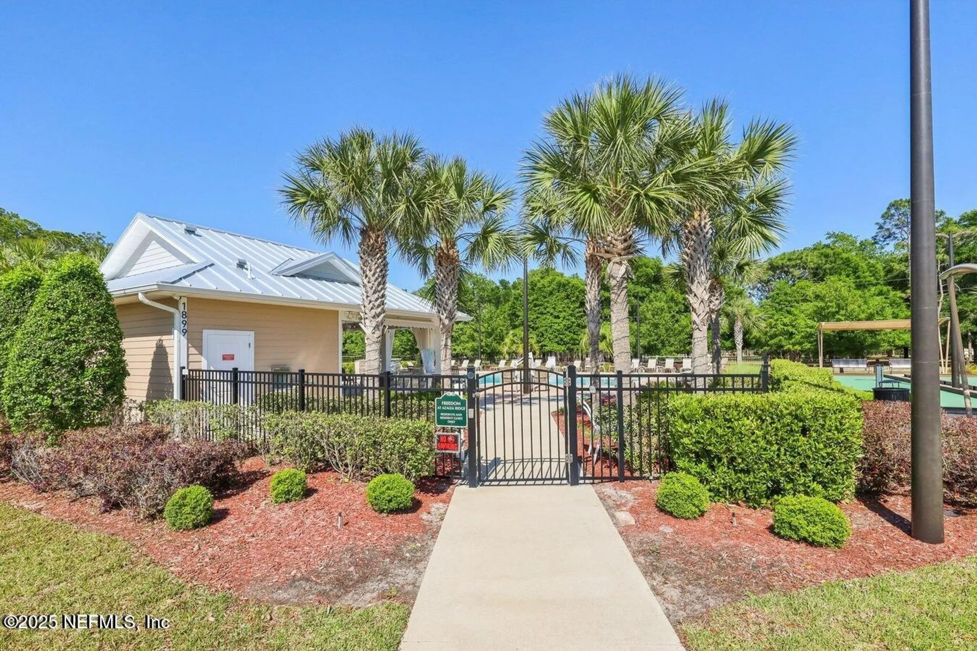 Property Slideshow image 26 of 28 | 4032 sandbank ct, Middleburg, FL, 32068