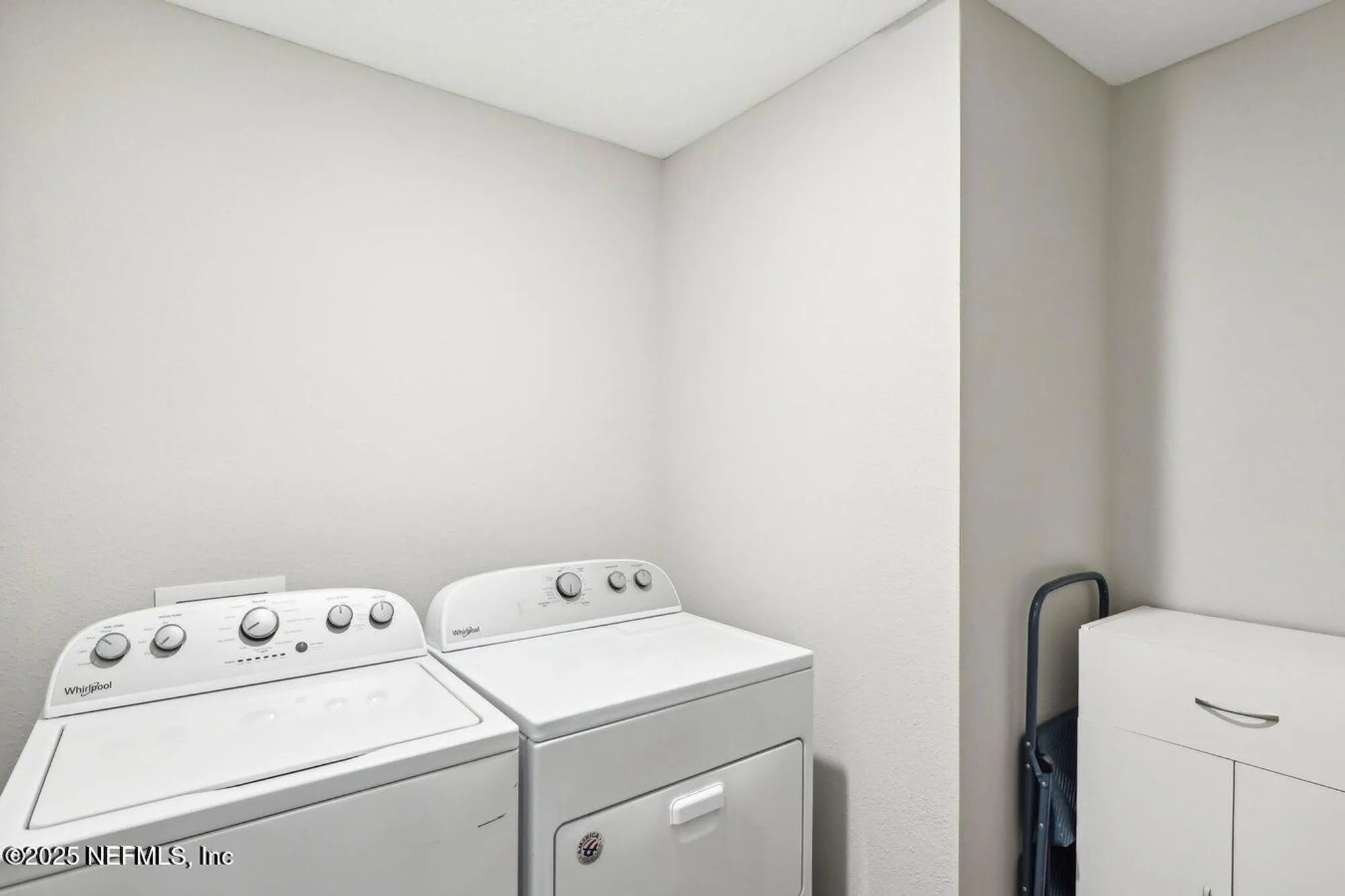 Property Slideshow image 18 of 28 | 4032 sandbank ct, Middleburg, FL, 32068