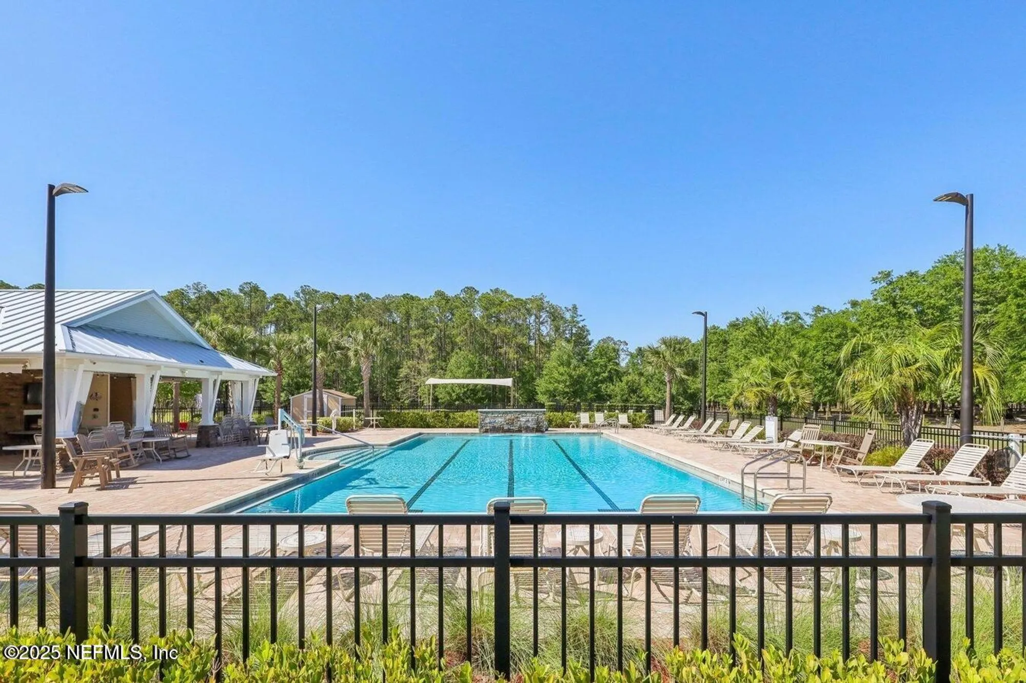 Property Slideshow image 25 of 28 | 4032 sandbank ct, Middleburg, FL, 32068